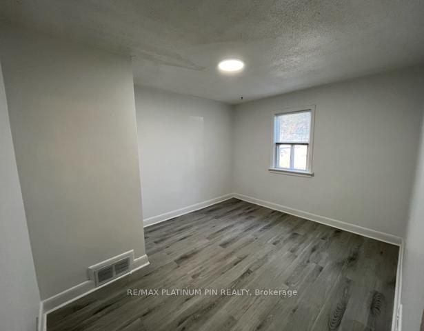 Photo 8 of 194 Florence Avenue, North York, Lansing-Westgate — HOMEH
