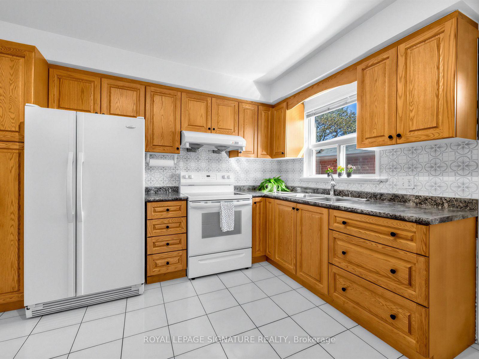 Photo 13 of 47 Beacon Road, Scarborough, Dorset Park — HOMEH