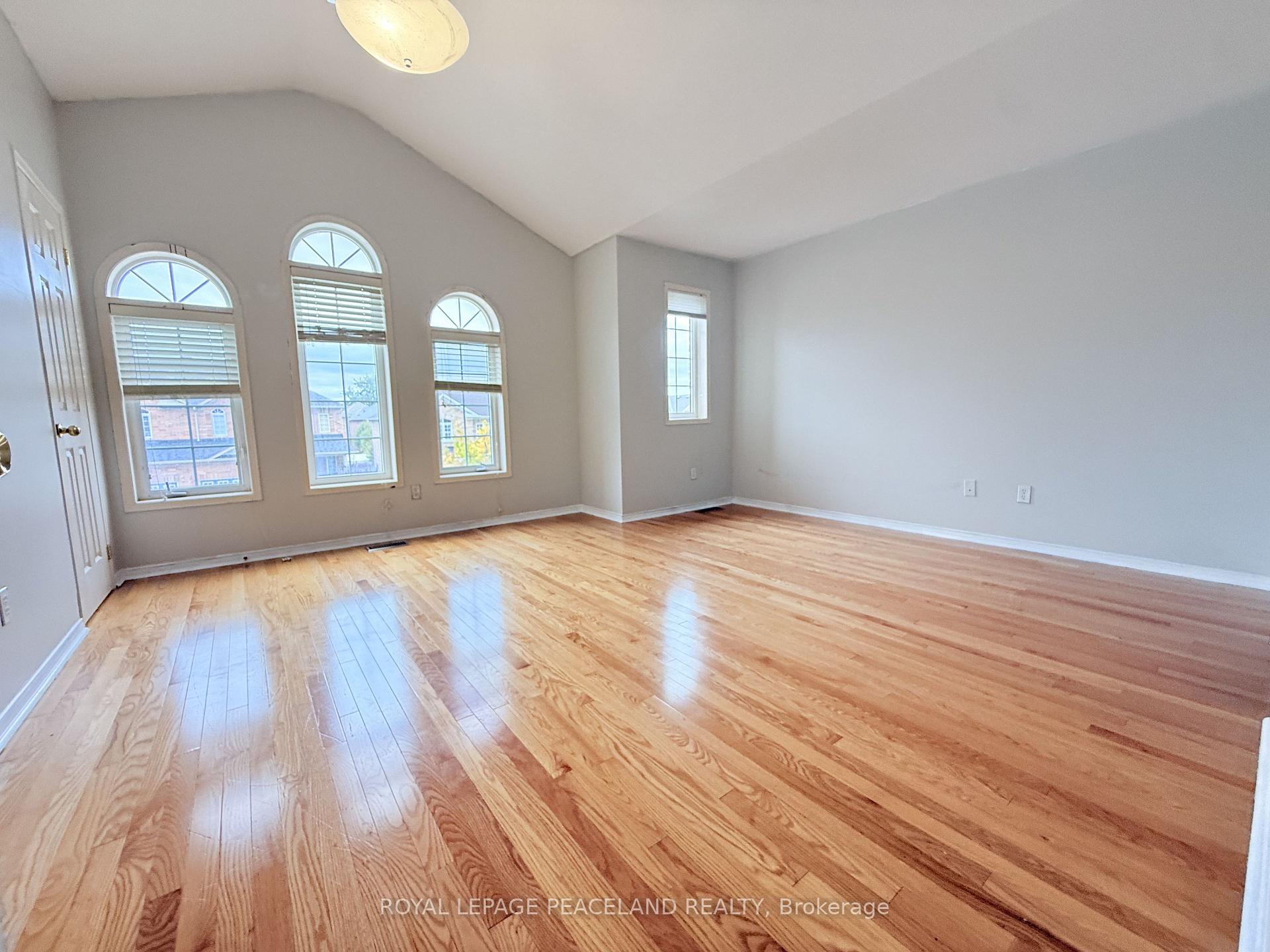 Photo 14 of 8 Maffey Crescent, Richmond Hill, Westbrook — HOMEH