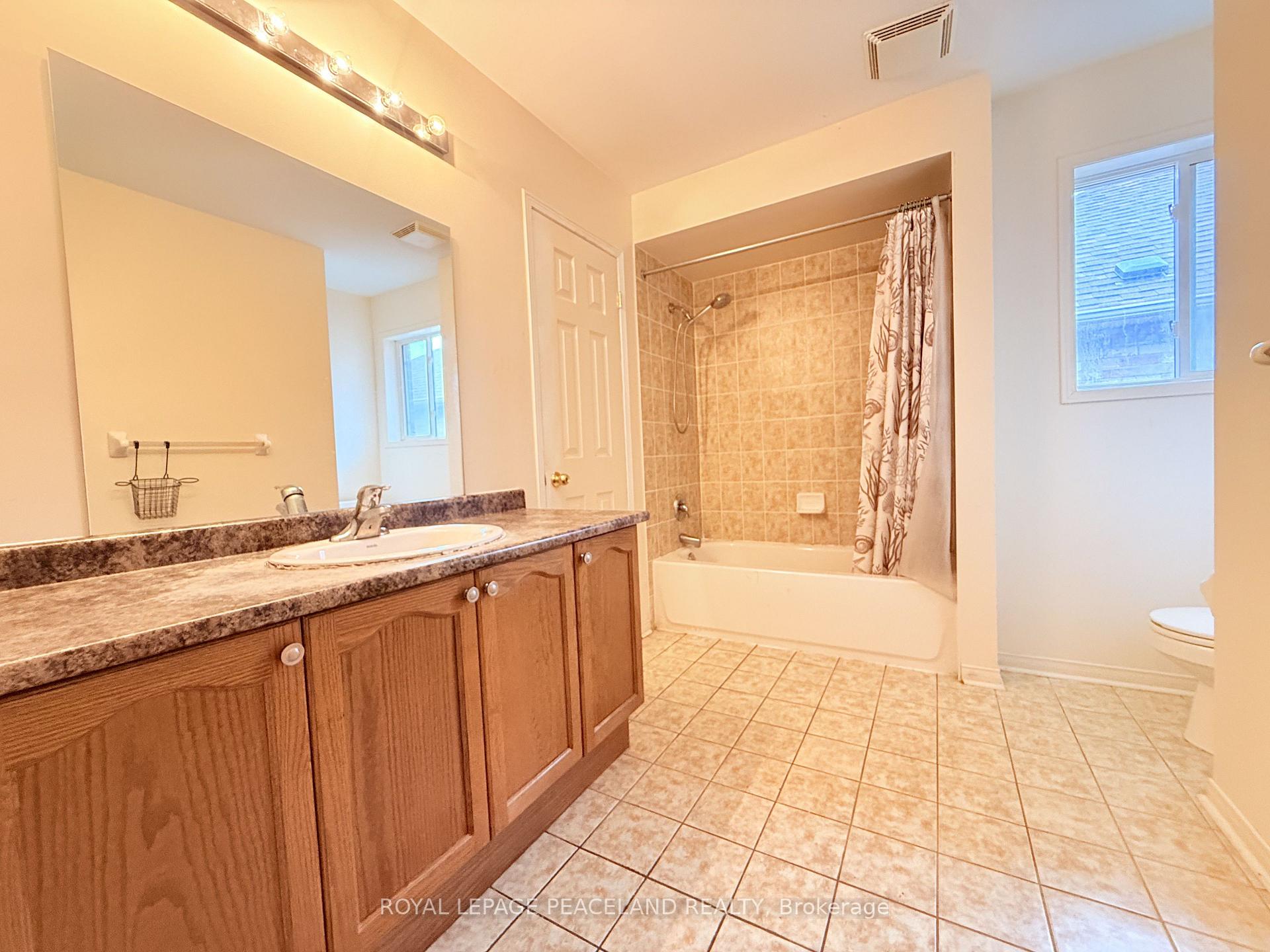 Photo 15 of 8 Maffey Crescent, Richmond Hill, Westbrook — HOMEH