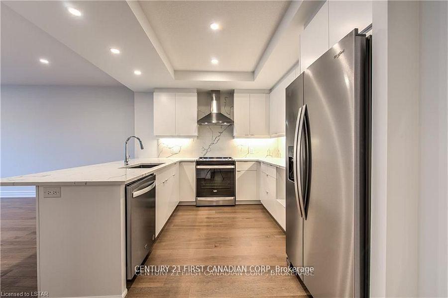Photo 8 of Unit 709, 460 Callaway Road, London, North R — HOMEH