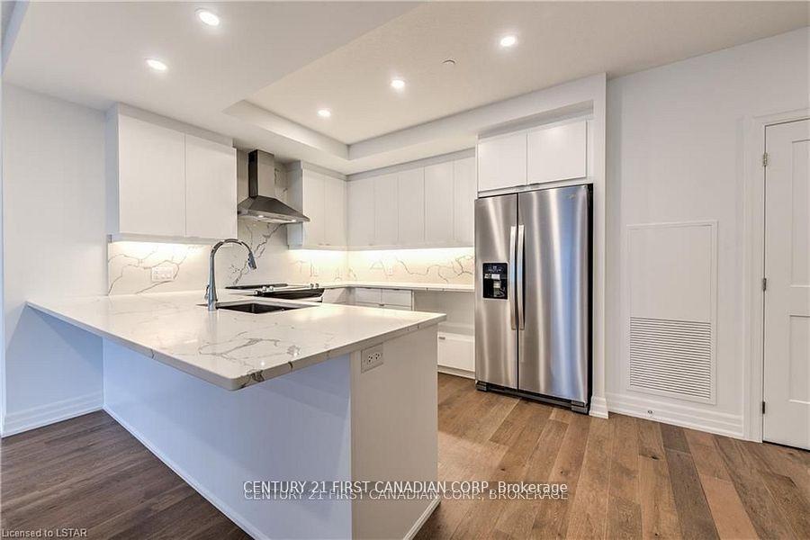 Photo 9 of Unit 709, 460 Callaway Road, London, North R — HOMEH