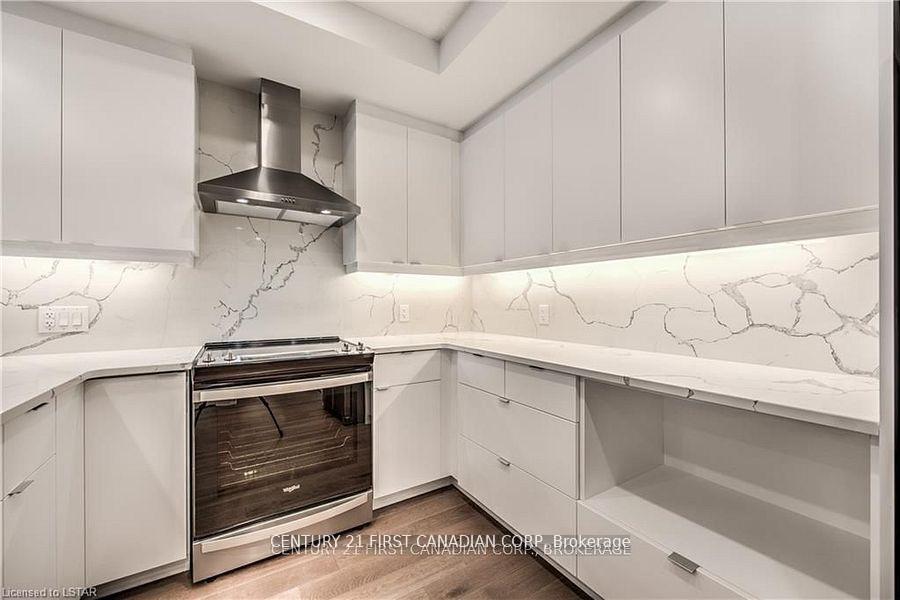 Photo 13 of Unit 709, 460 Callaway Road, London, North R — HOMEH