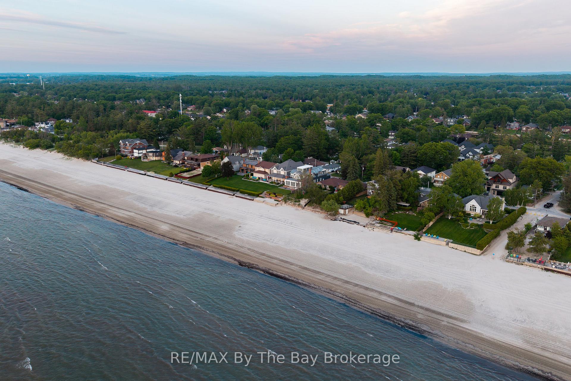 Photo 57 of 83 Old Mosley Street, Wasaga Beach — HOMEH