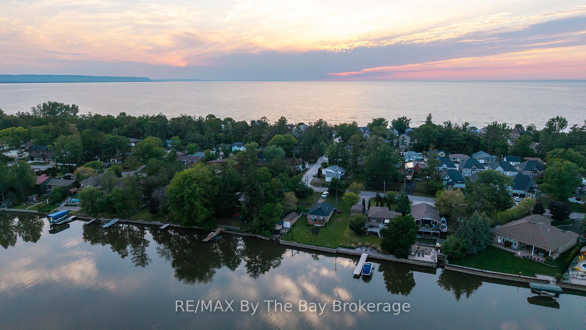 Photo 59 of 83 Old Mosley Street, Wasaga Beach — HOMEH