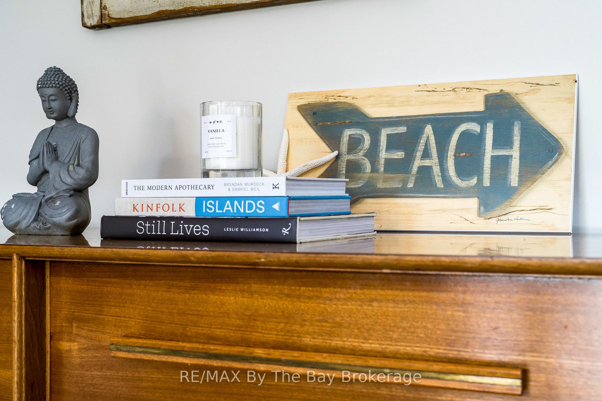 Photo 7 of 83 Old Mosley Street, Wasaga Beach — HOMEH