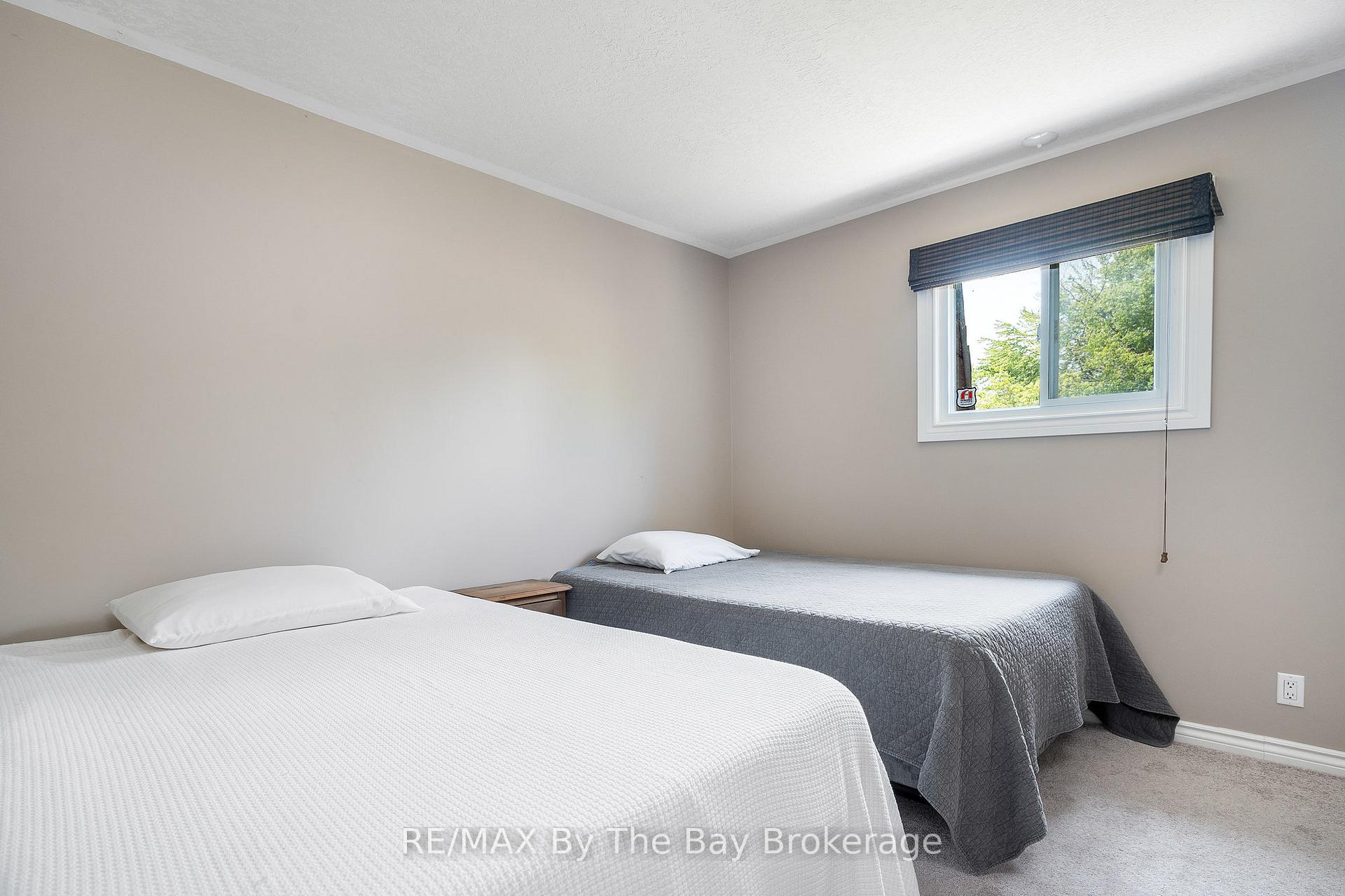 Photo 38 of 83 Old Mosley Street, Wasaga Beach — HOMEH