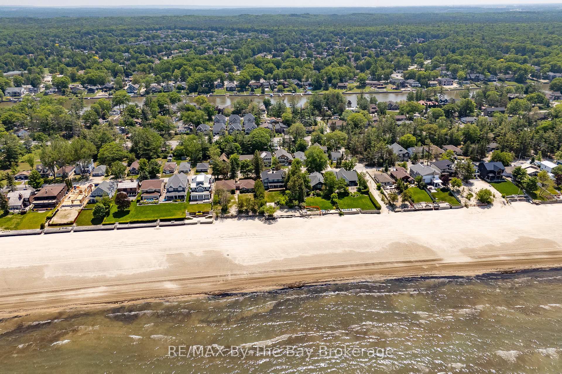 Photo 53 of 83 Old Mosley Street, Wasaga Beach — HOMEH