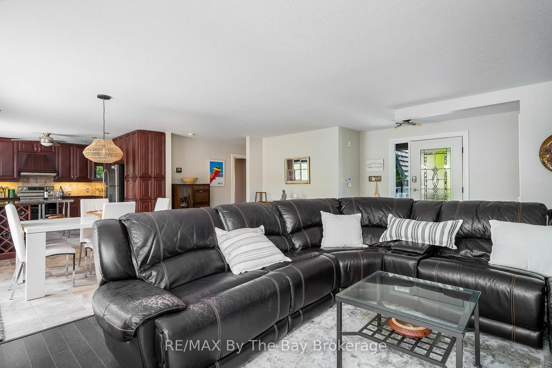 Photo 43 of 83 Old Mosley Street, Wasaga Beach — HOMEH