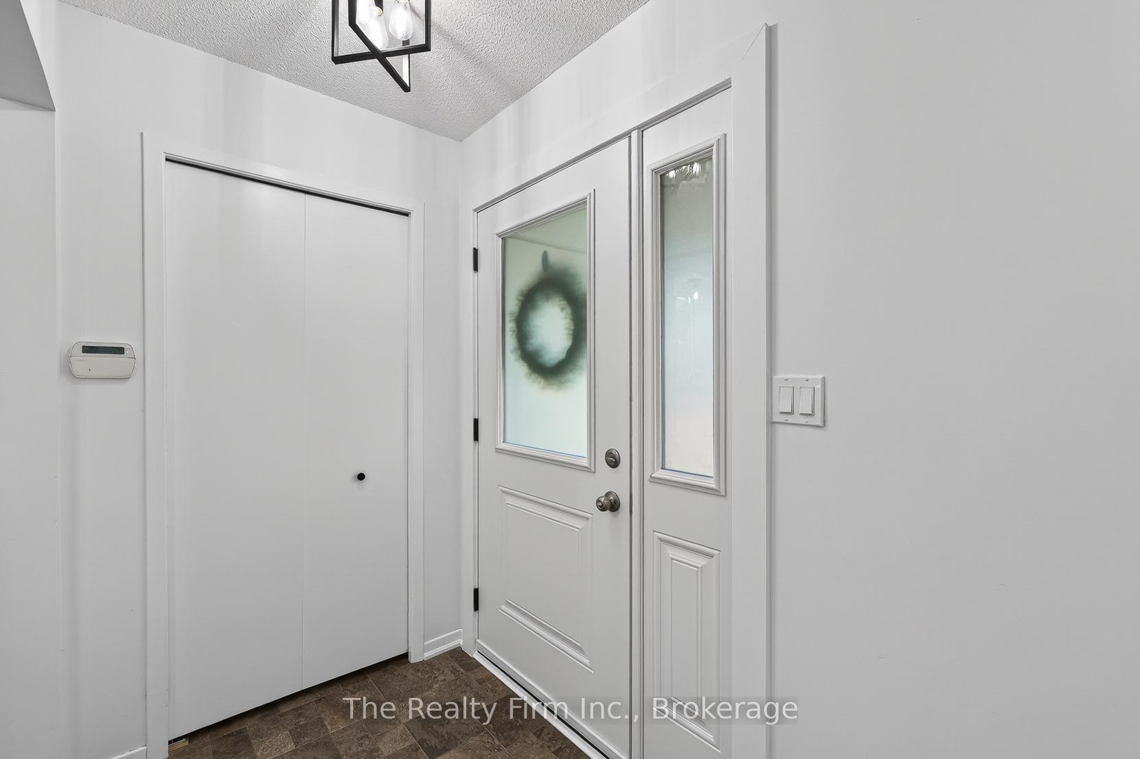 Photo 4 of 48 Naskapi Street, Woodstock, Woodstock - North — HOMEH