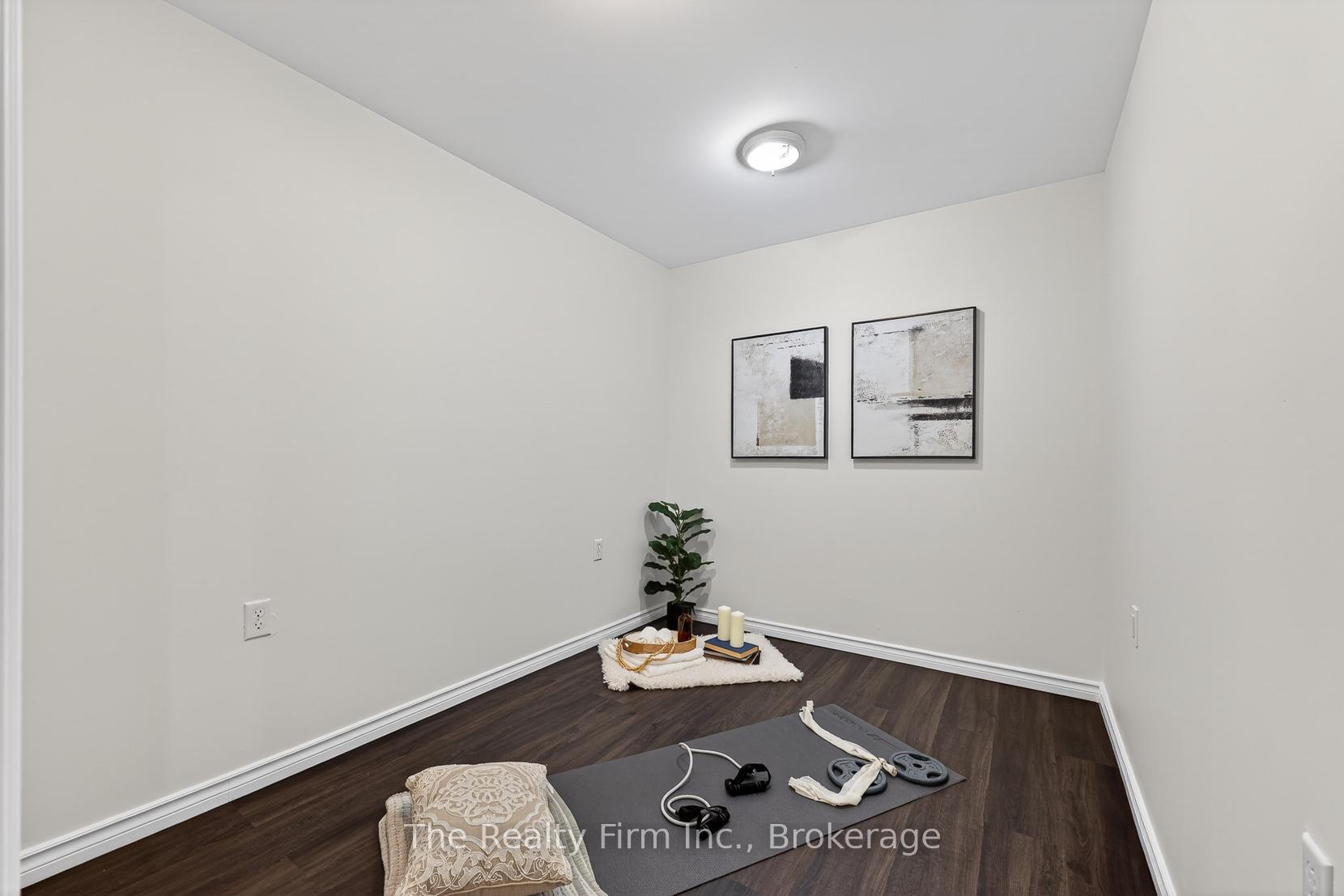 Photo 23 of 48 Naskapi Street, Woodstock, Woodstock - North — HOMEH