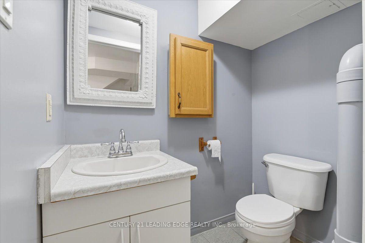 Photo 35 of 300 Annsheila Drive, Georgina, Keswick South — HOMEH