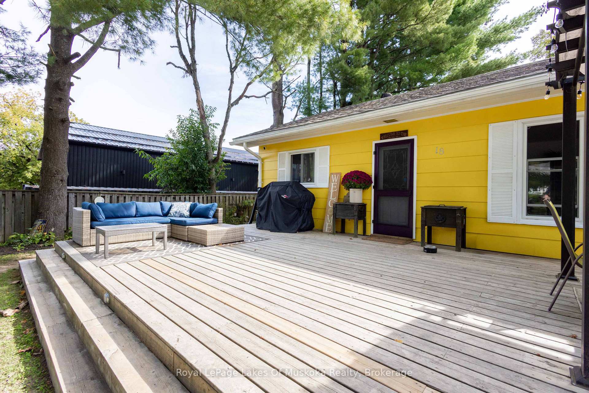 Photo 4 of 18 Gow Street, Bracebridge — HOMEH