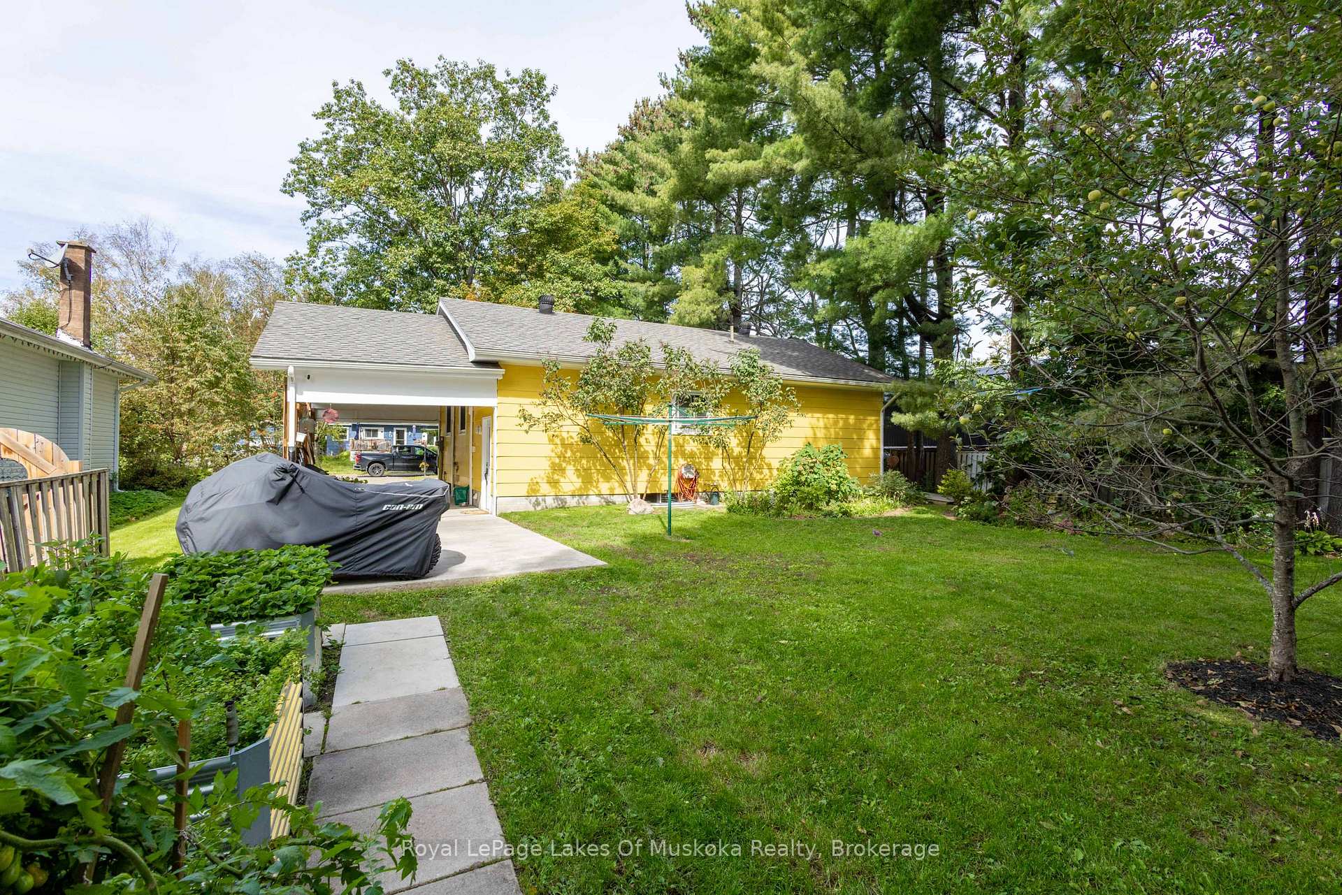 Photo 10 of 18 Gow Street, Bracebridge — HOMEH