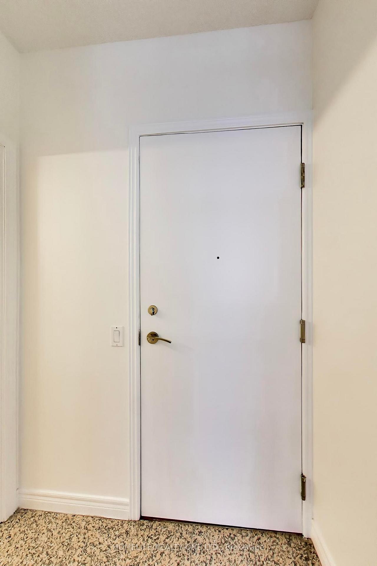 Photo 10 of Unit 1105, 152 St Patrick Street, Toronto, Kensington-Chinatown — HOMEH