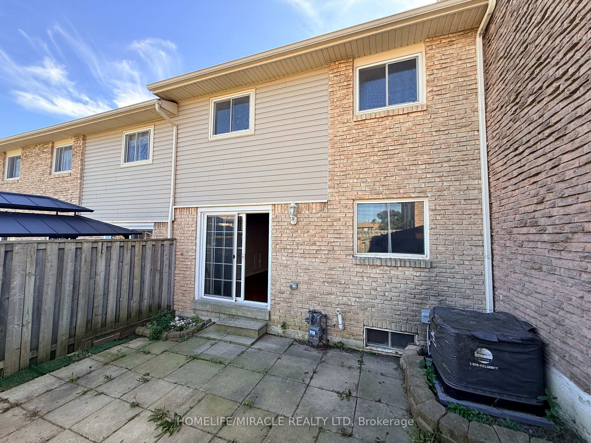 Photo 25 of 52 Robbie Crescent, Ajax, South West — HOMEH