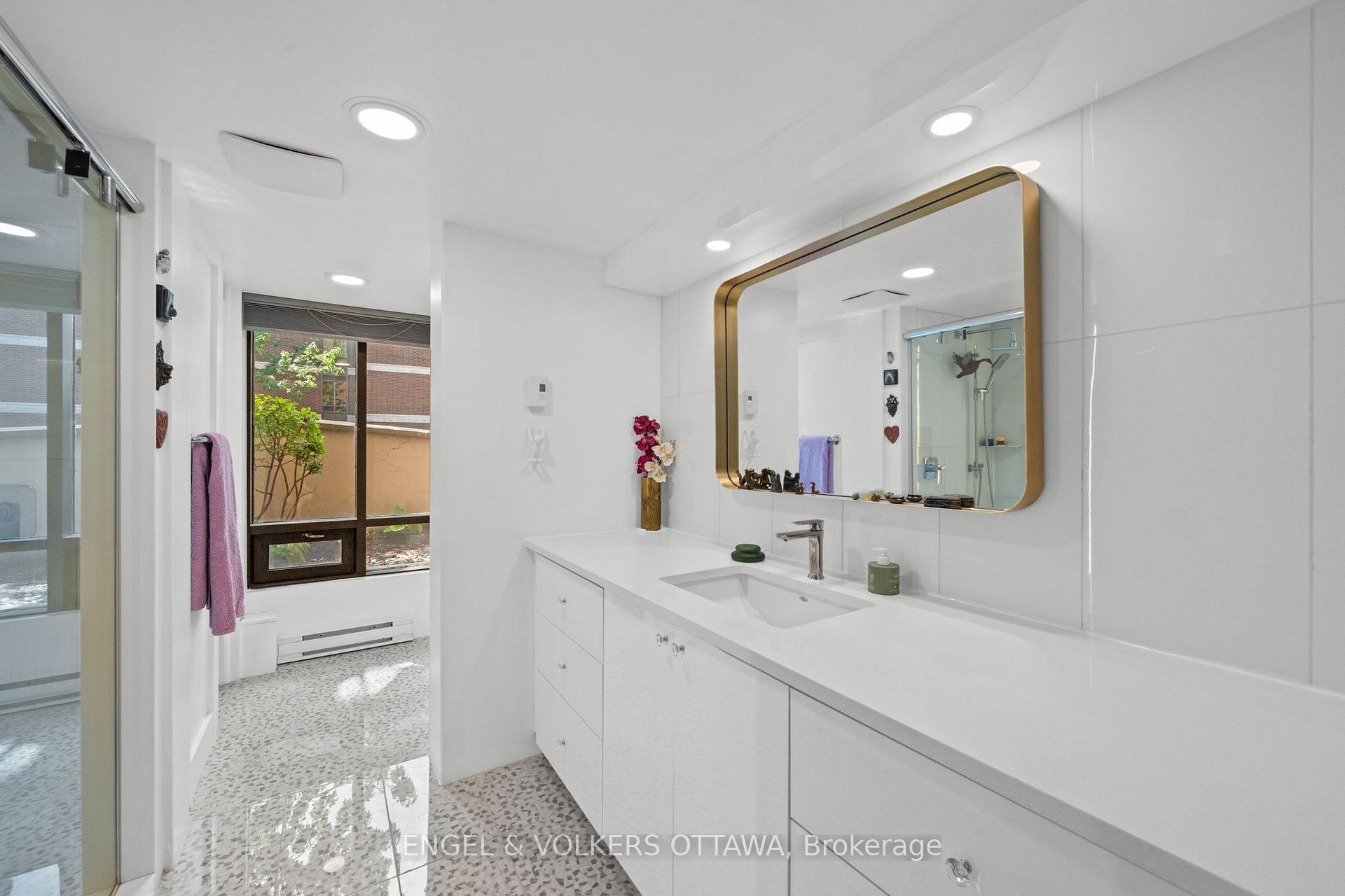 Photo 23 of Unit 103, 111 Echo Drive, Ottawa, Ottawa East — HOMEH