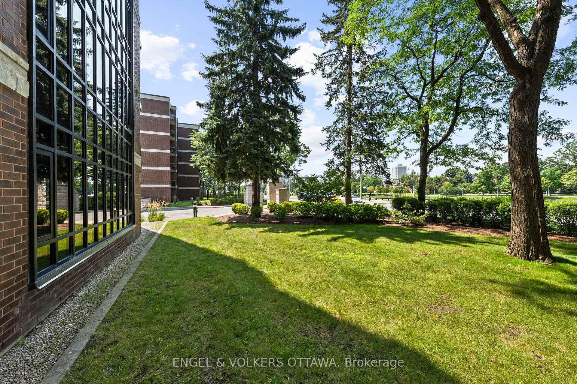 Photo 36 of Unit 103, 111 Echo Drive, Ottawa, Ottawa East — HOMEH