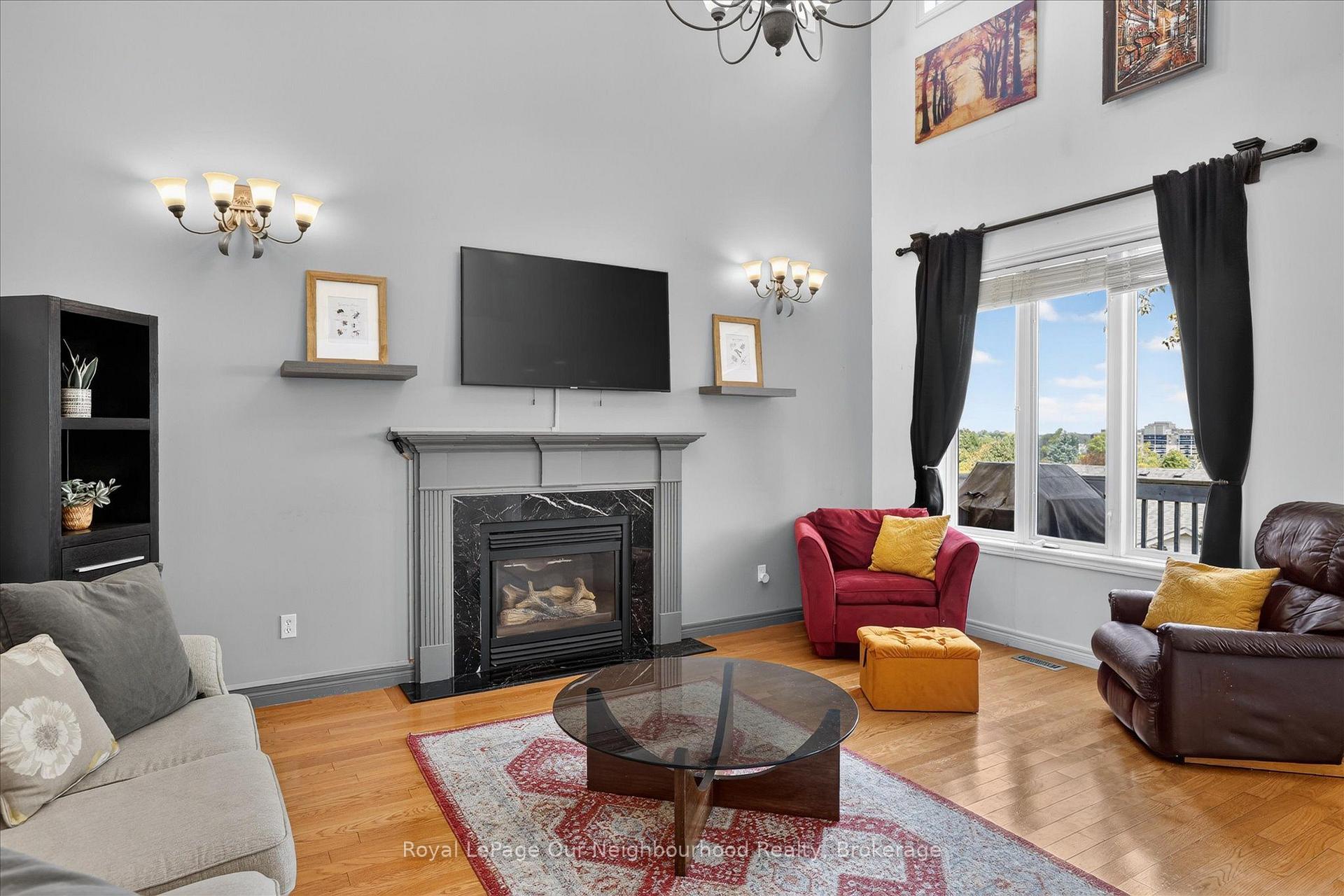 Photo 4 of 1072 Silverdale Road, Peterborough, Otonabee Ward 1 — HOMEH