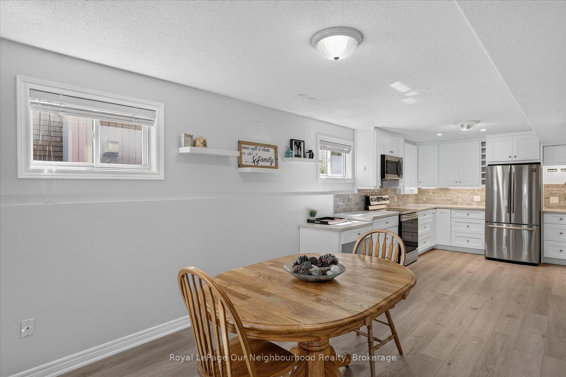 Photo 21 of 1072 Silverdale Road, Peterborough, Otonabee Ward 1 — HOMEH