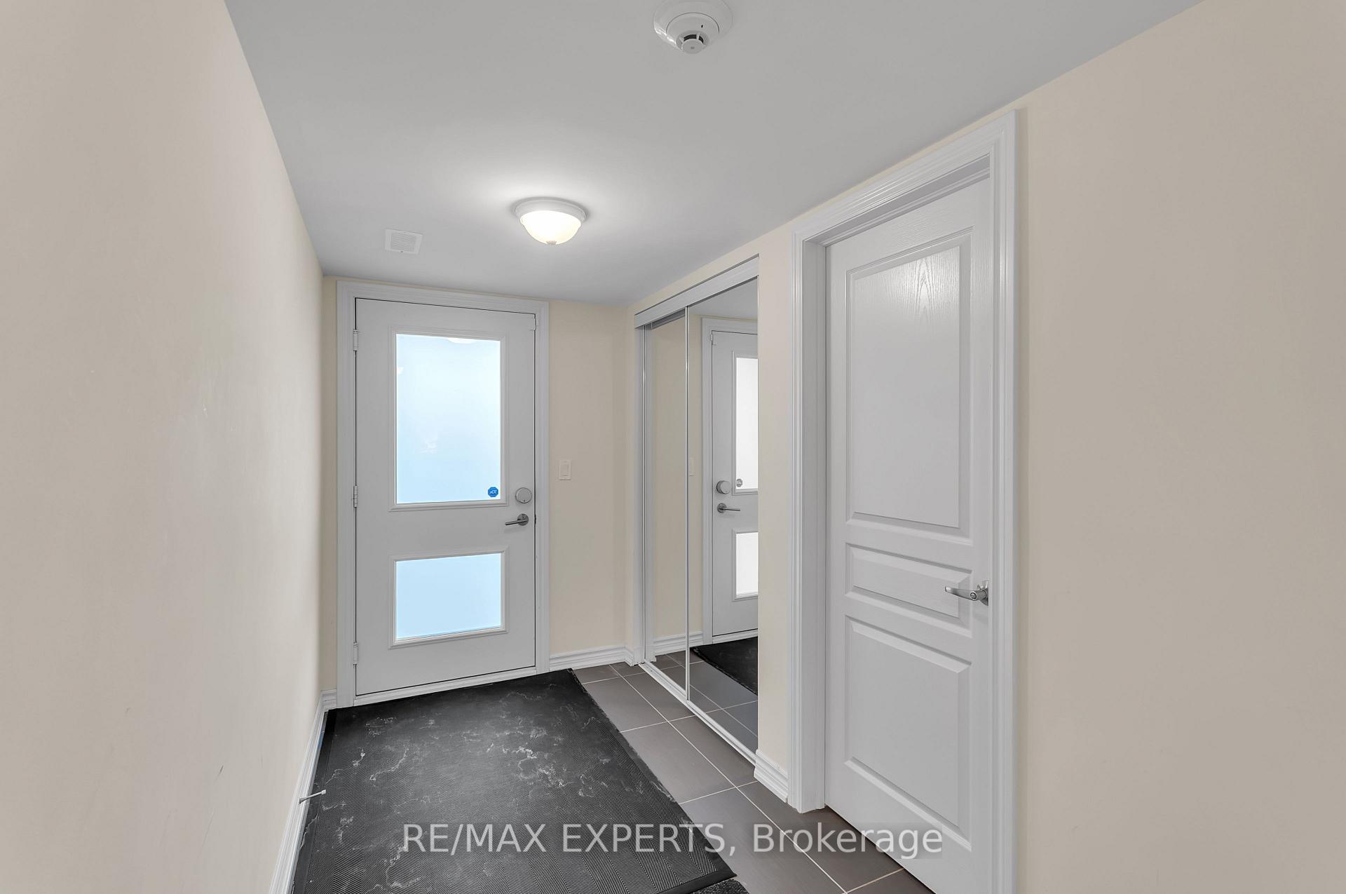 Photo 2 of 4 Cove Court, Collingwood — HOMEH