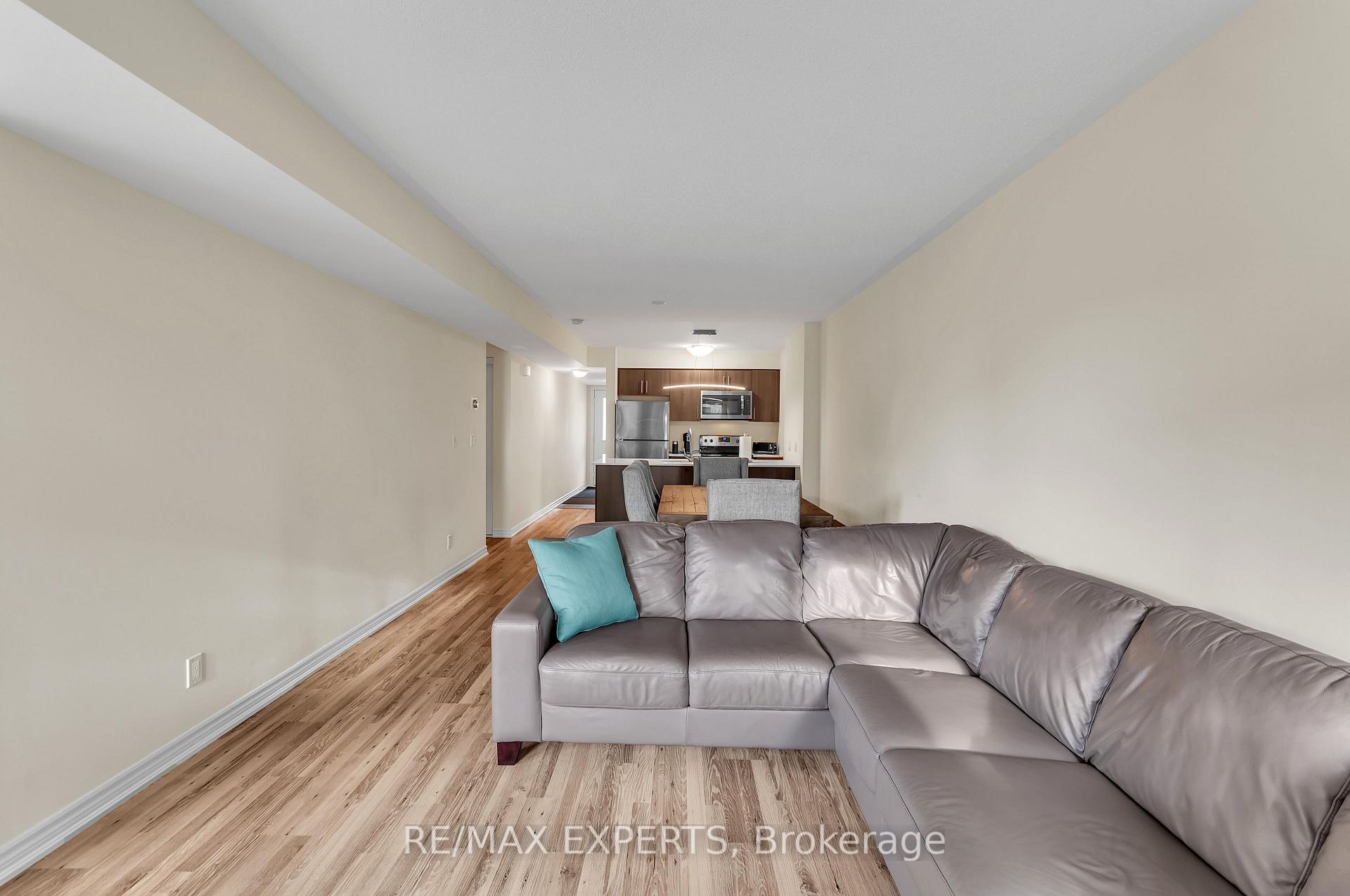 Photo 9 of 4 Cove Court, Collingwood — HOMEH