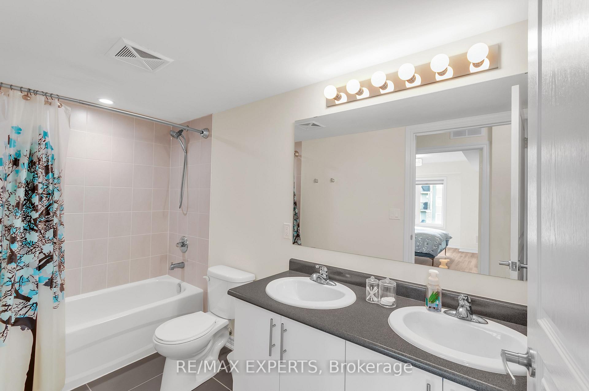 Photo 12 of 4 Cove Court, Collingwood — HOMEH