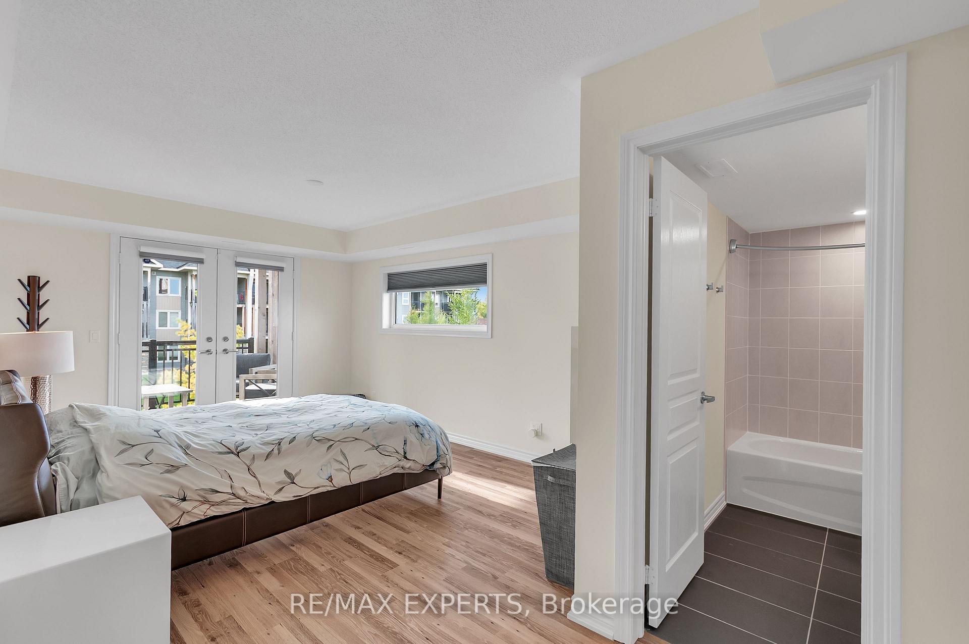 Photo 15 of 4 Cove Court, Collingwood — HOMEH