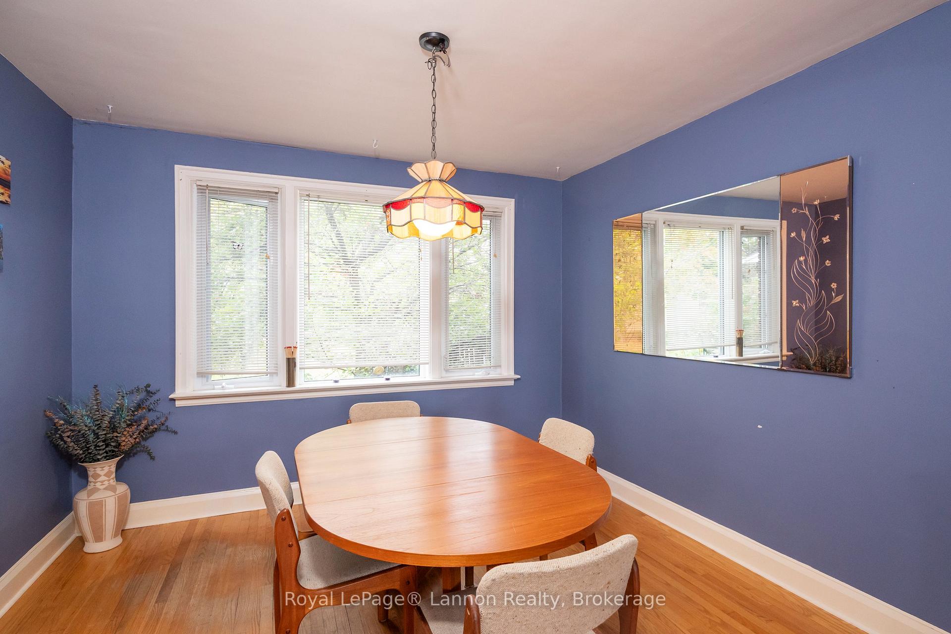 Photo 10 of 82 College Street W, Thunder Bay, College Heights — HOMEH