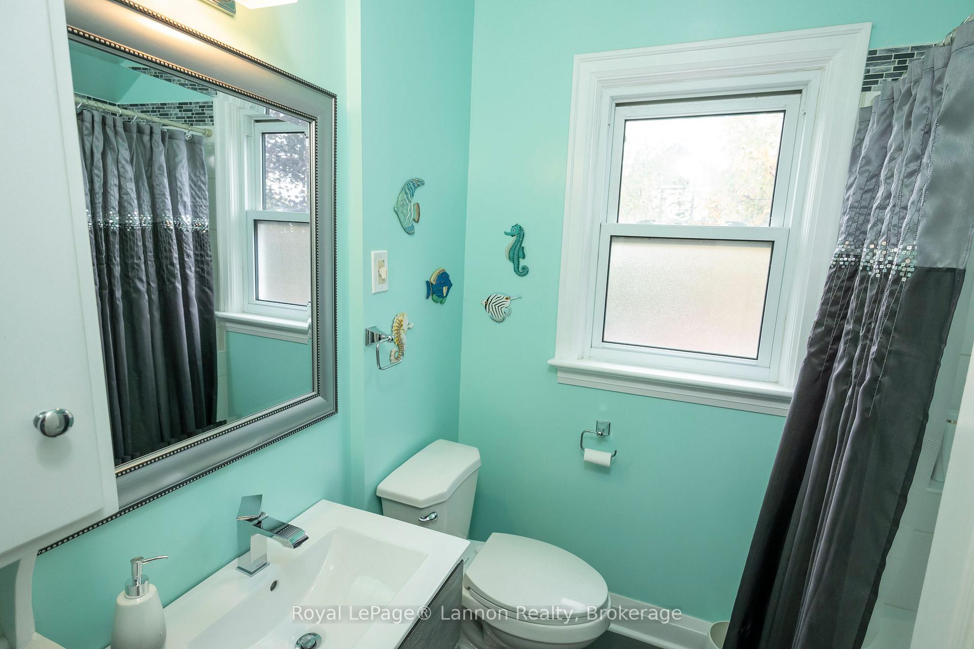 Photo 32 of 82 College Street W, Thunder Bay, College Heights — HOMEH