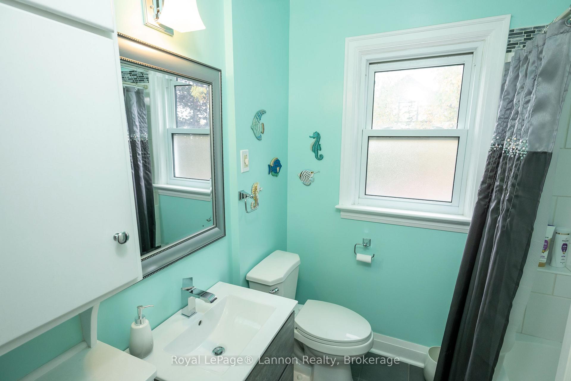 Photo 33 of 82 College Street W, Thunder Bay, College Heights — HOMEH
