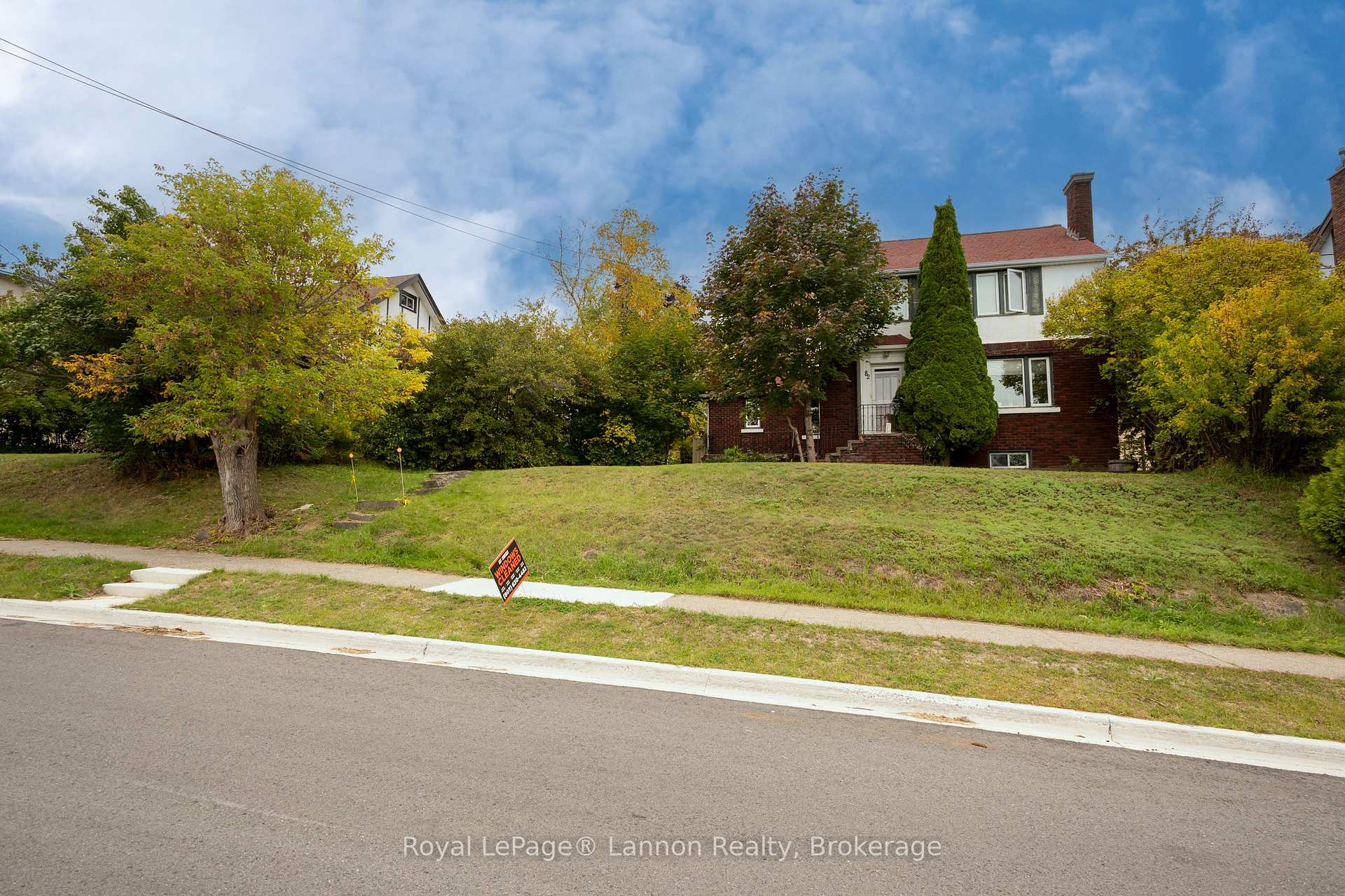 Photo 45 of 82 College Street W, Thunder Bay, College Heights — HOMEH