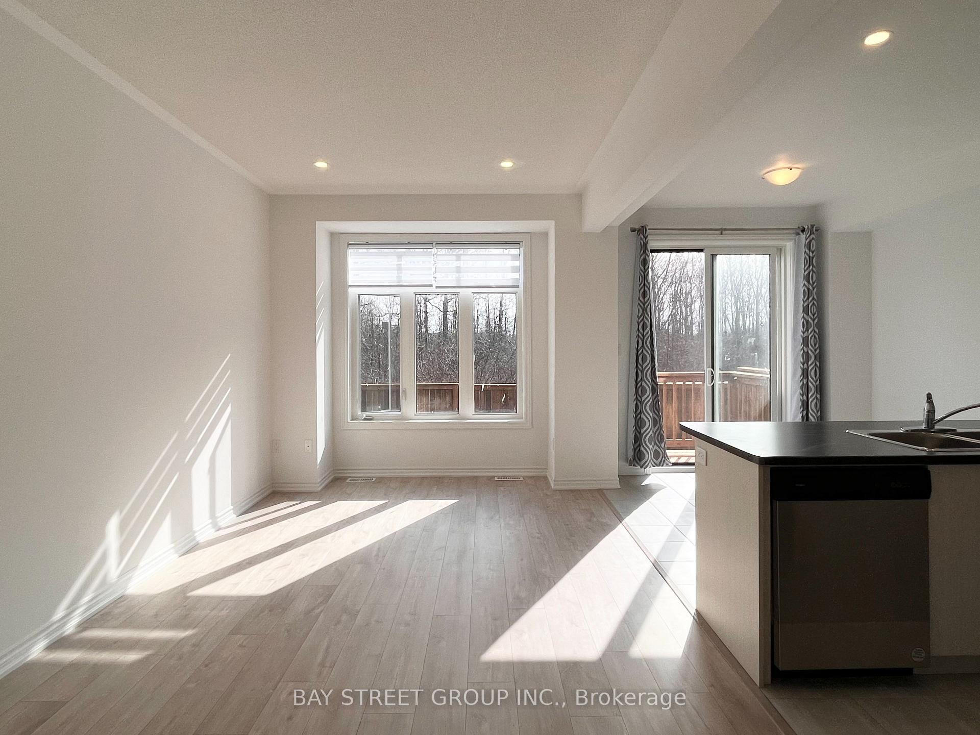 Photo 5 of Unit 25, 7444 Baycrest Common, Niagara Falls, Oldfield — HOMEH