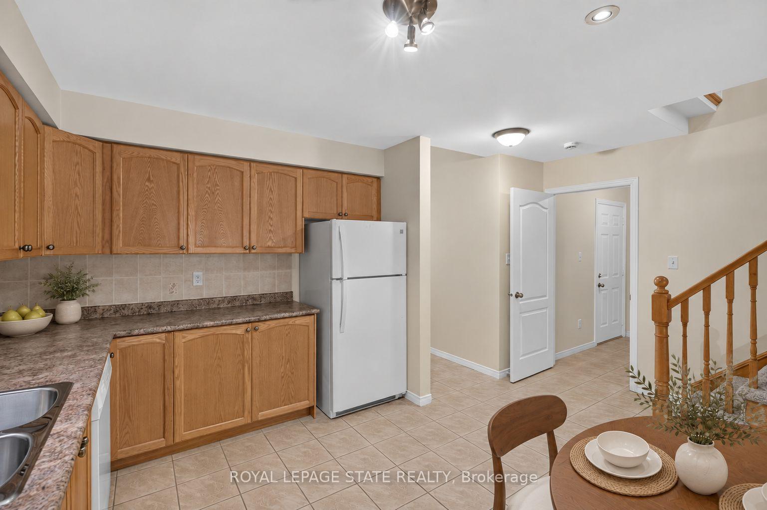 Photo 12 of Unit 65, 566 Southridge Drive, Hamilton, Mountview — HOMEH
