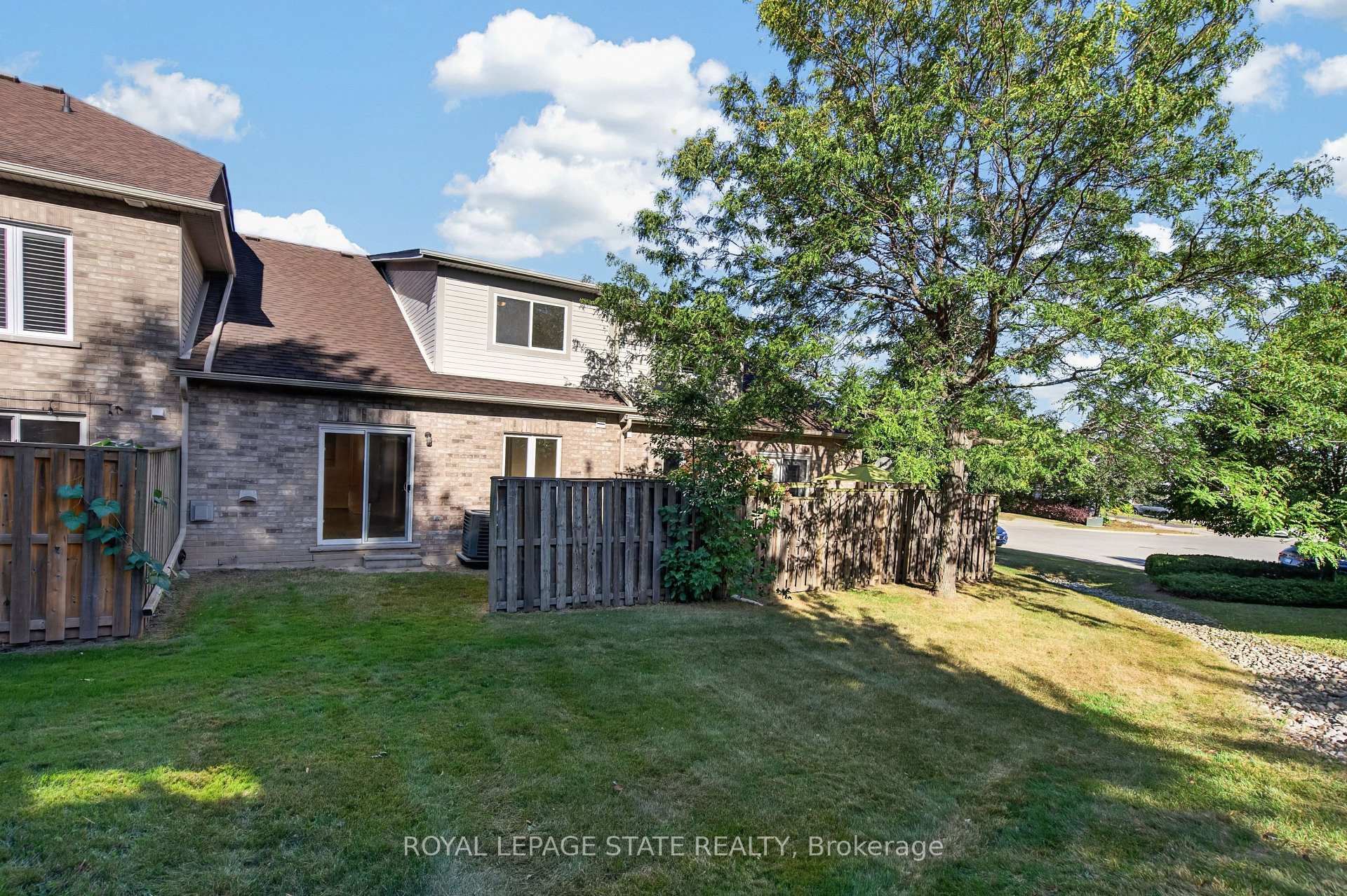 Photo 29 of Unit 65, 566 Southridge Drive, Hamilton, Mountview — HOMEH