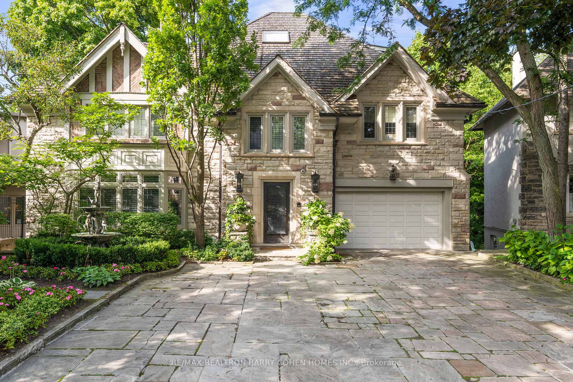 Photo 1 of 11 Ormsby Crescent, Toronto, Forest Hill South — HOMEH
