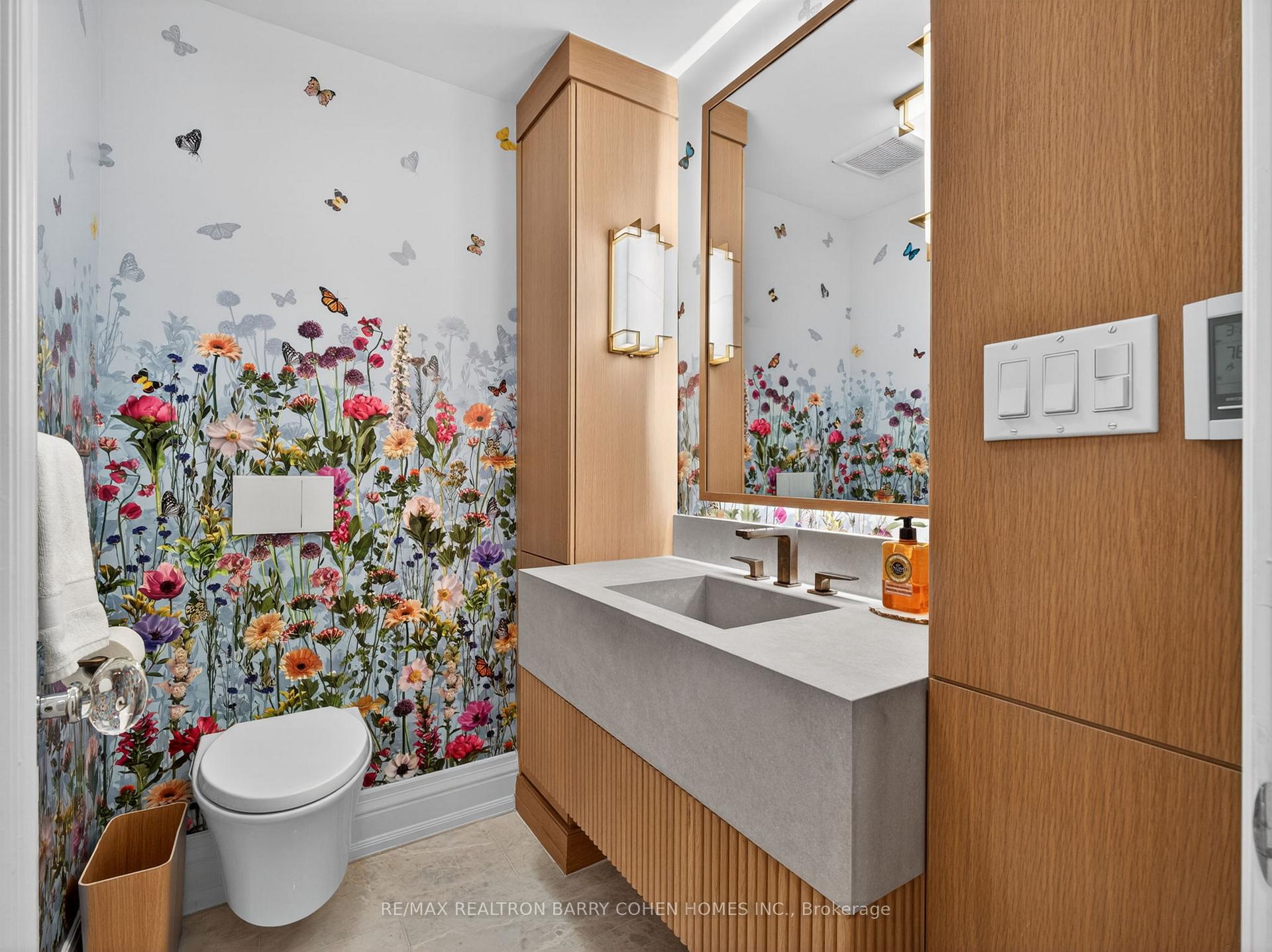 Photo 15 of 11 Ormsby Crescent, Toronto, Forest Hill South — HOMEH