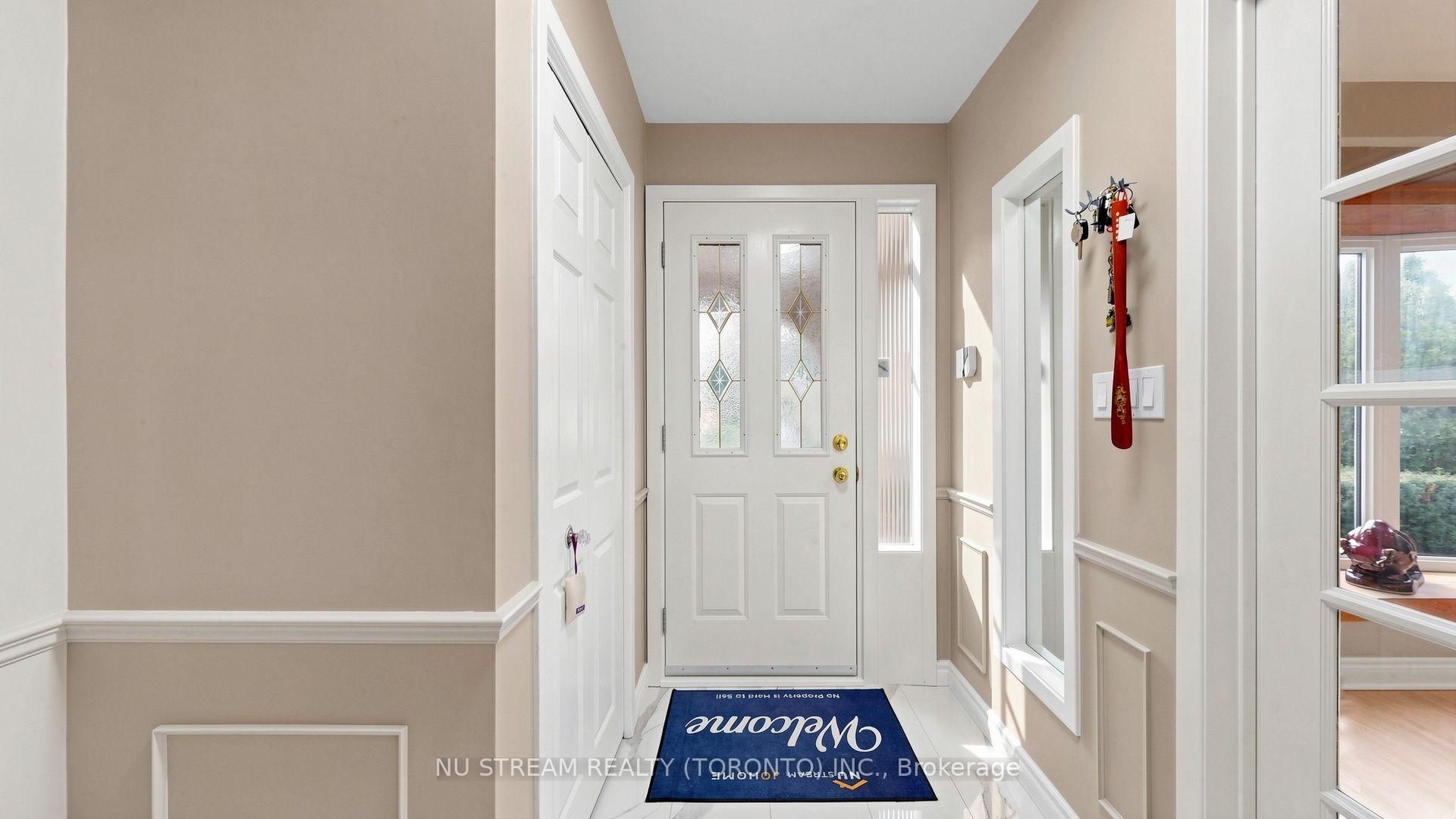 Photo 4 of 3163 Ibbetson Crescent, Mississauga, Erindale — HOMEH
