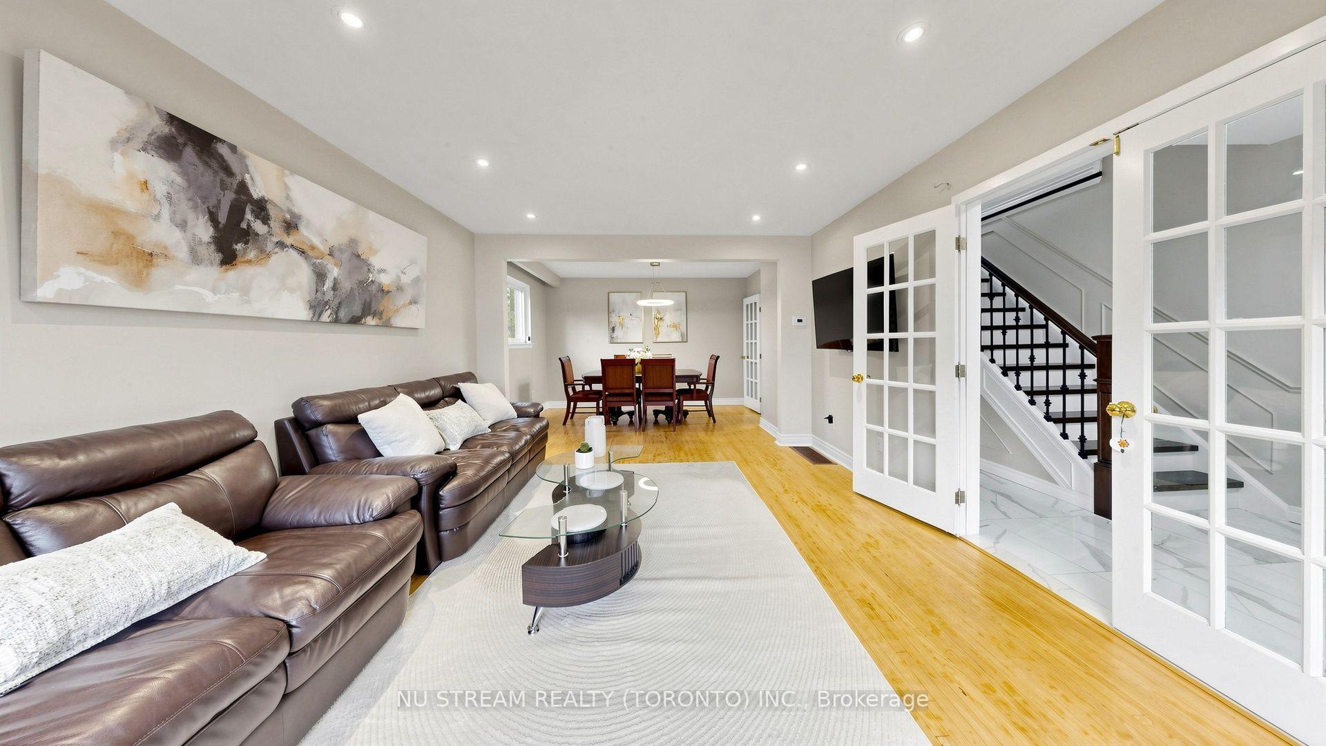 Photo 8 of 3163 Ibbetson Crescent, Mississauga, Erindale — HOMEH