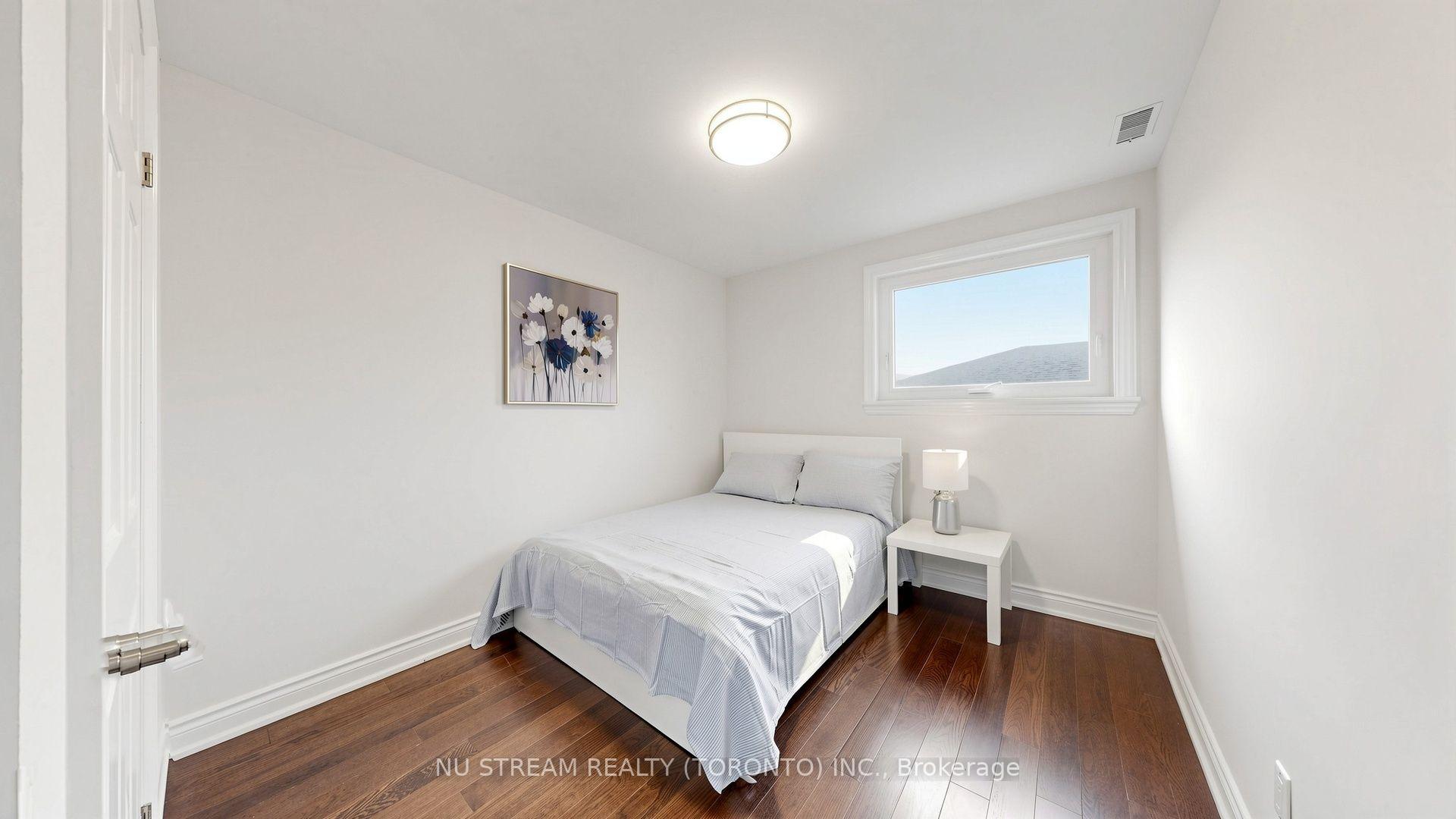 Photo 23 of 3163 Ibbetson Crescent, Mississauga, Erindale — HOMEH