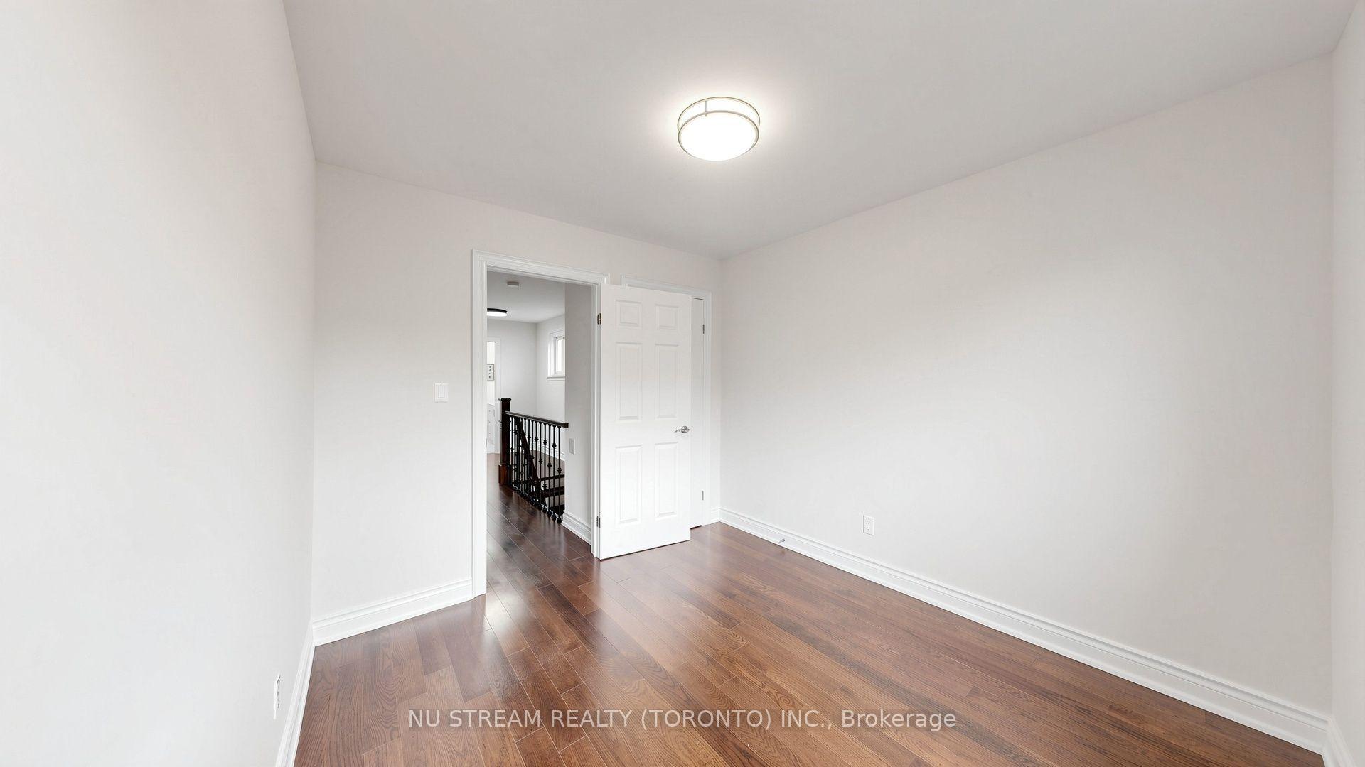 Photo 26 of 3163 Ibbetson Crescent, Mississauga, Erindale — HOMEH
