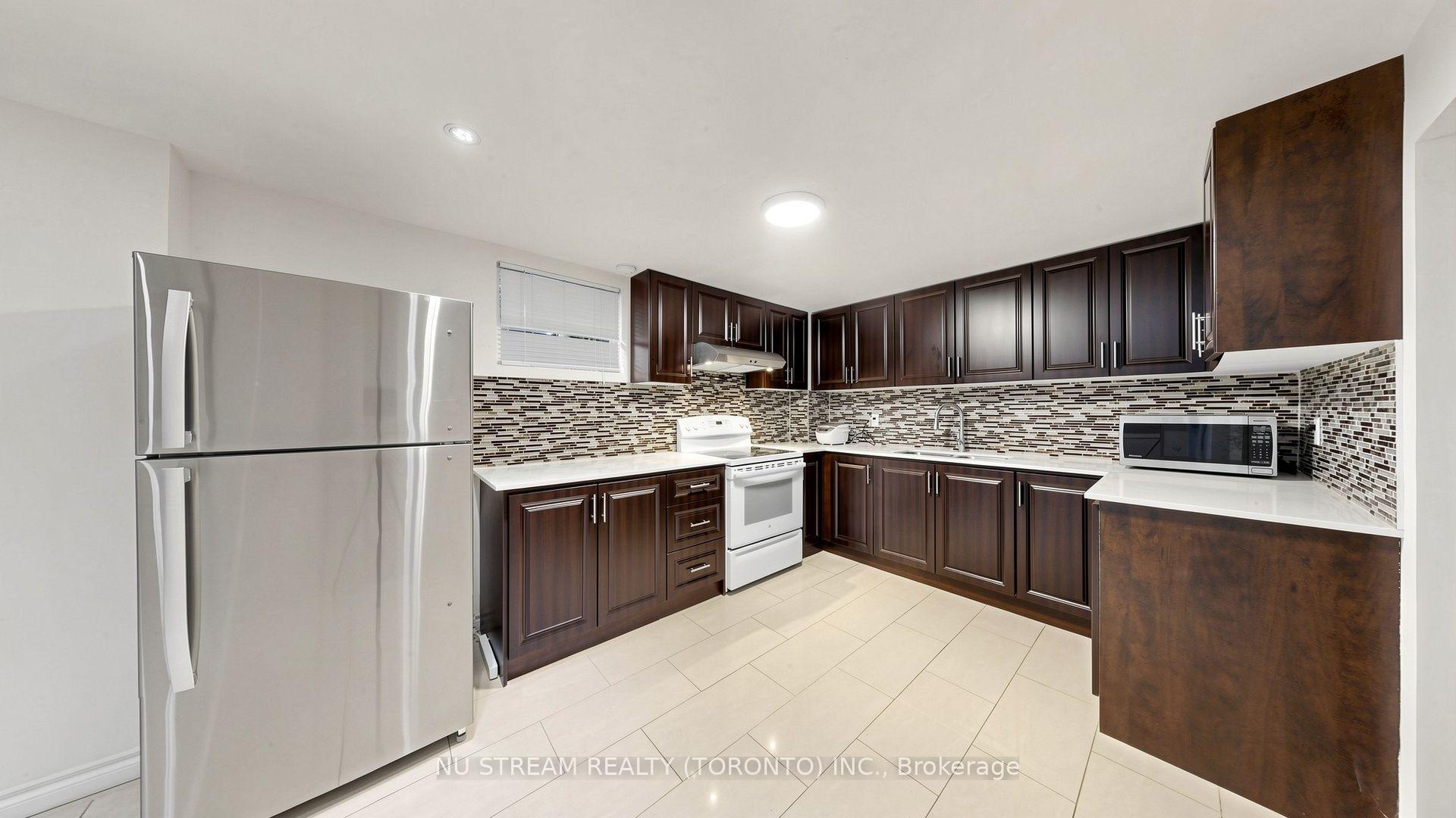 Photo 31 of 3163 Ibbetson Crescent, Mississauga, Erindale — HOMEH