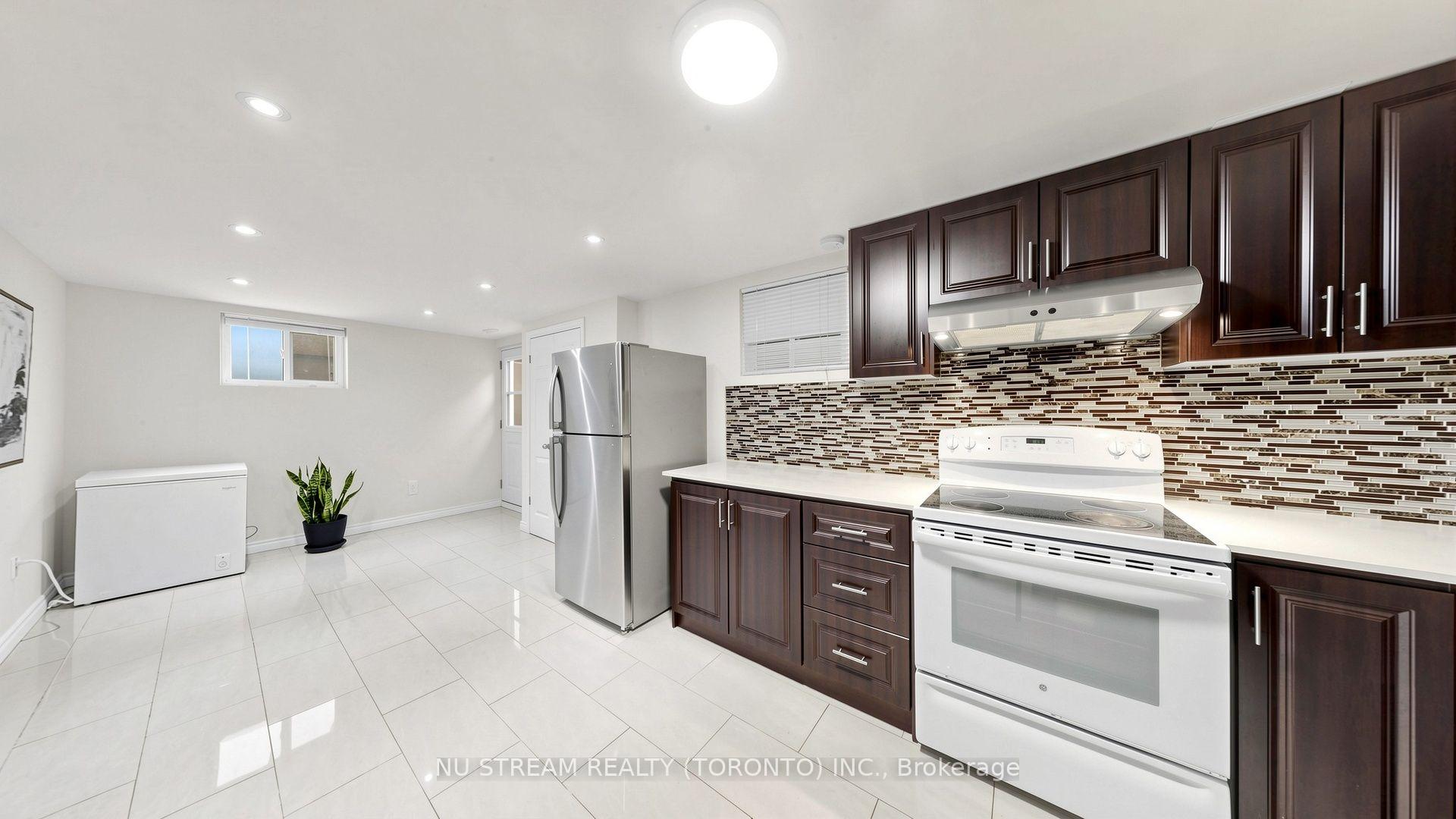Photo 32 of 3163 Ibbetson Crescent, Mississauga, Erindale — HOMEH