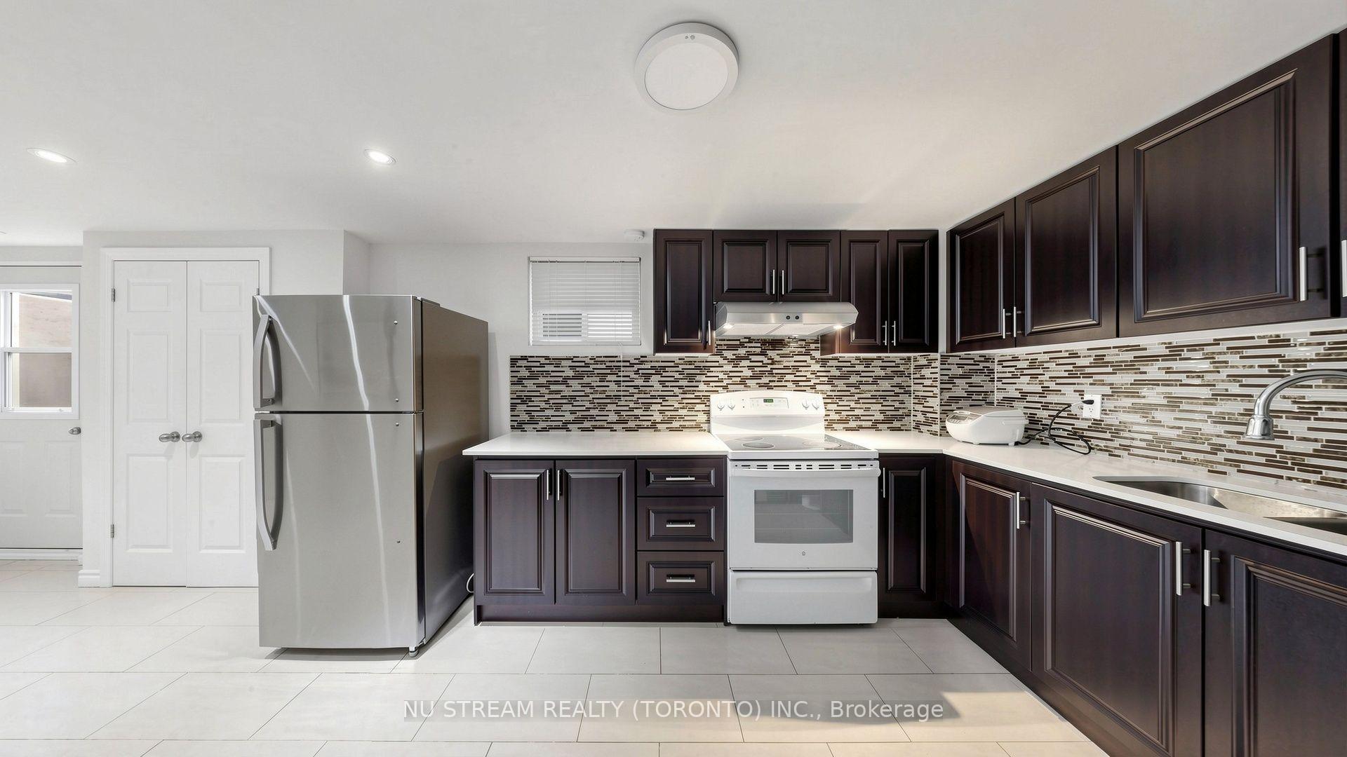 Photo 33 of 3163 Ibbetson Crescent, Mississauga, Erindale — HOMEH