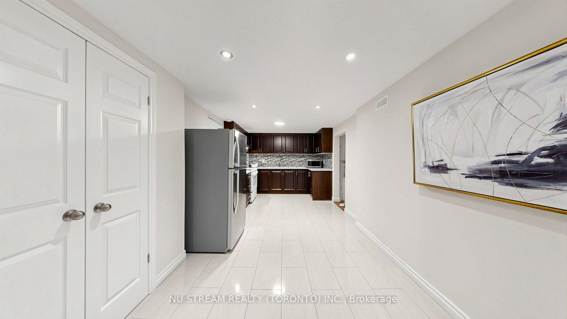 Photo 34 of 3163 Ibbetson Crescent, Mississauga, Erindale — HOMEH
