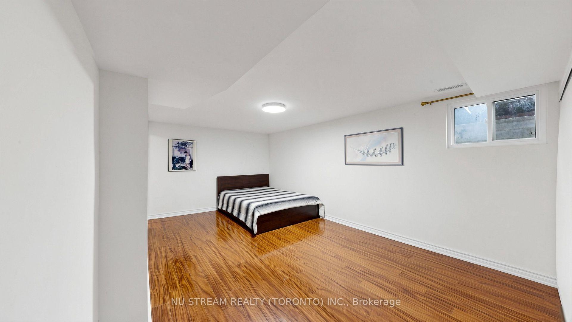 Photo 35 of 3163 Ibbetson Crescent, Mississauga, Erindale — HOMEH