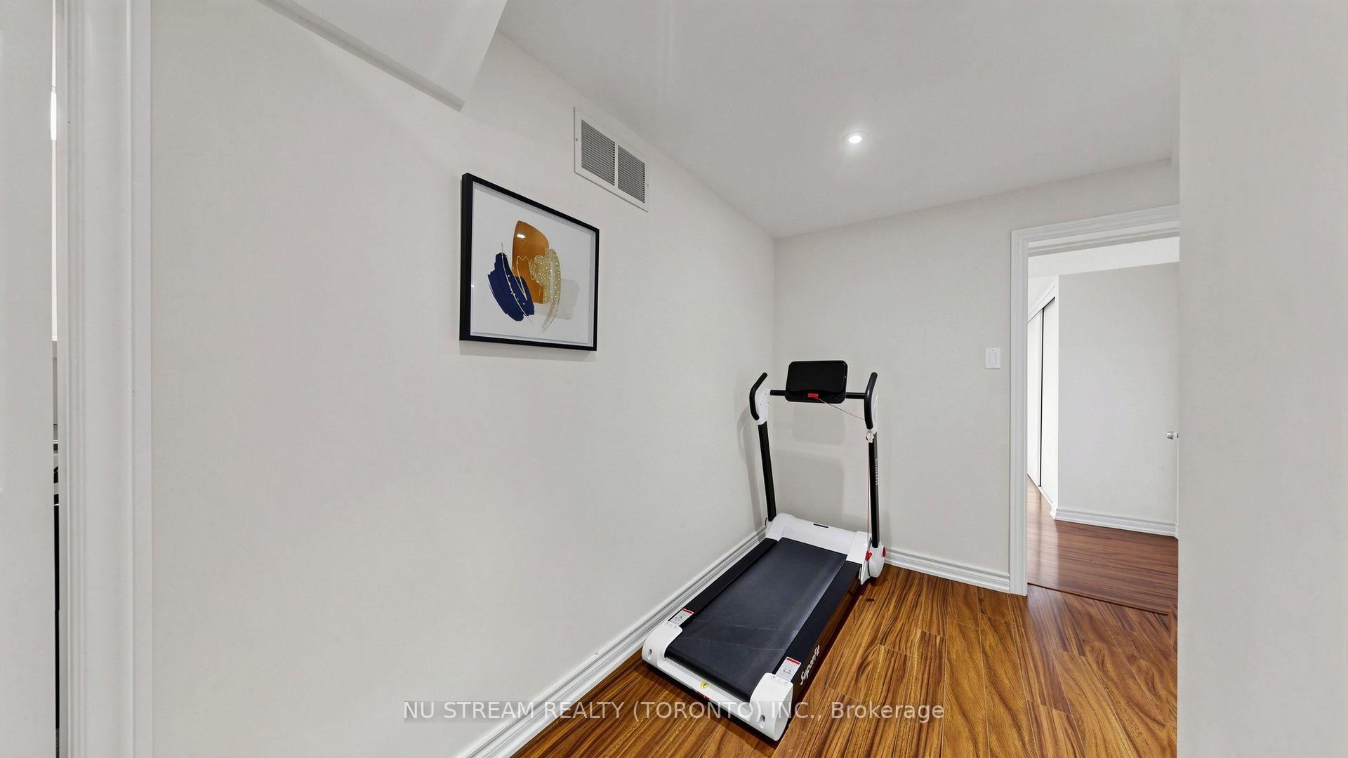 Photo 40 of 3163 Ibbetson Crescent, Mississauga, Erindale — HOMEH