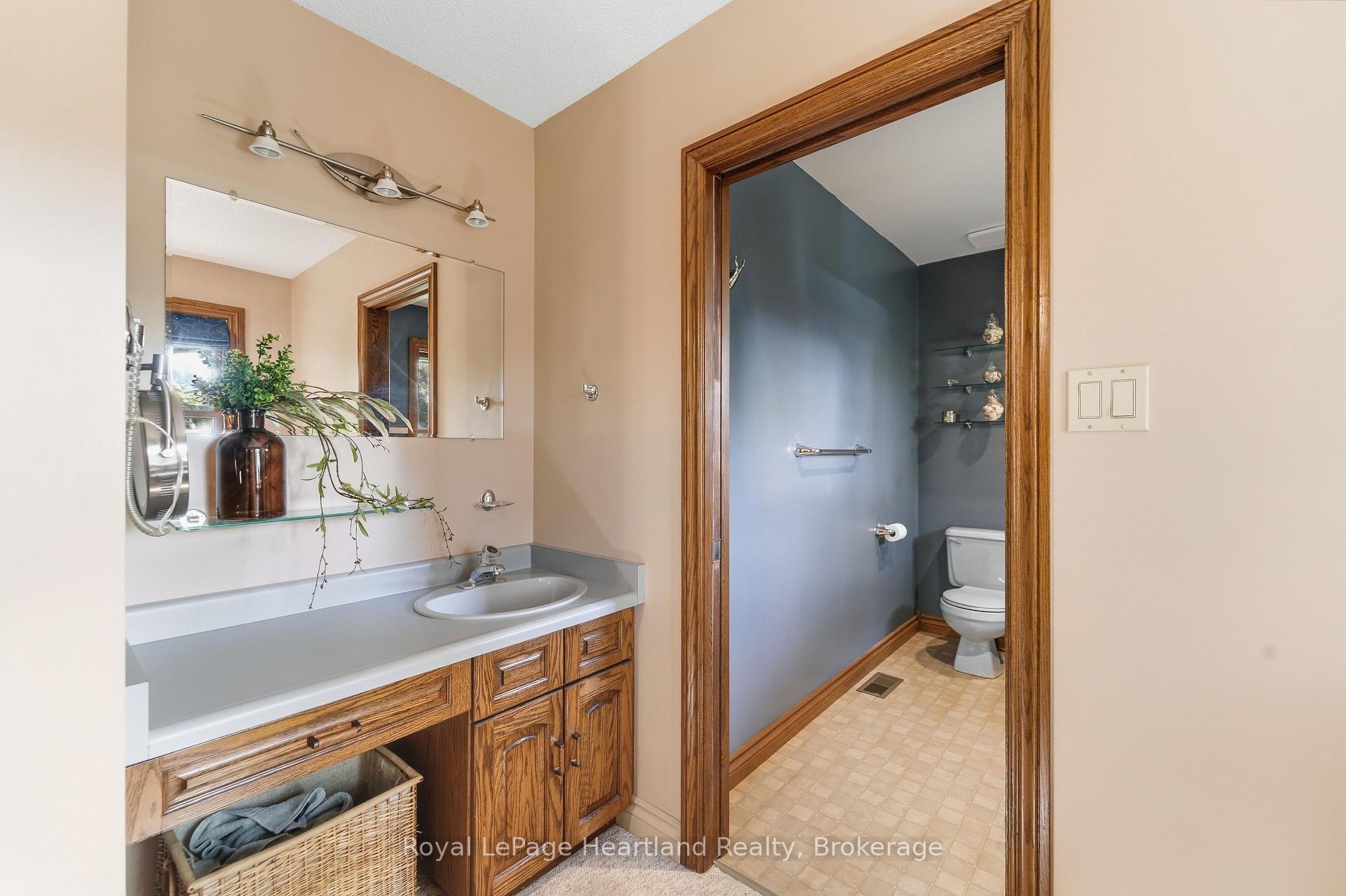 Photo 25 of 51 Kruse Drive, Huron East, Egmondville — HOMEH