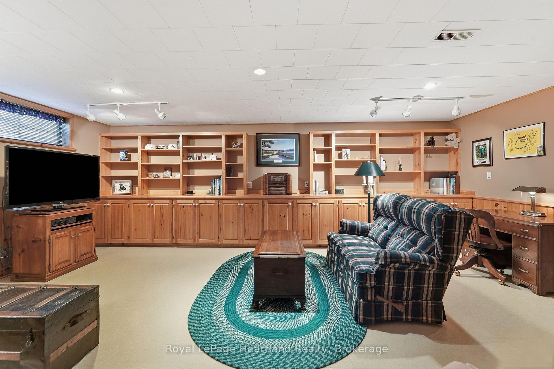 Photo 35 of 51 Kruse Drive, Huron East, Egmondville — HOMEH