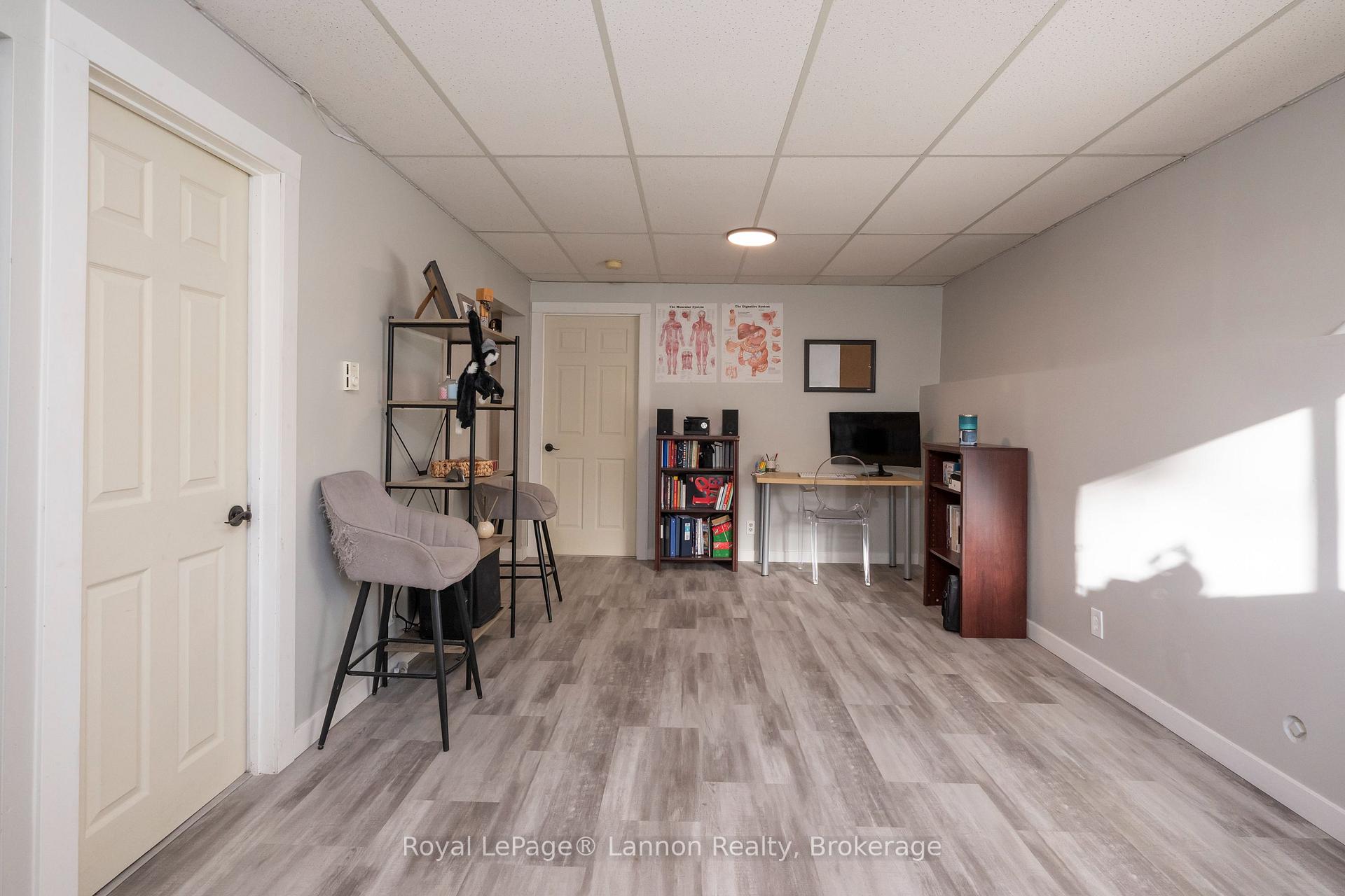 Photo 24 of 550 Lanark Crescent, Thunder Bay, County Park — HOMEH